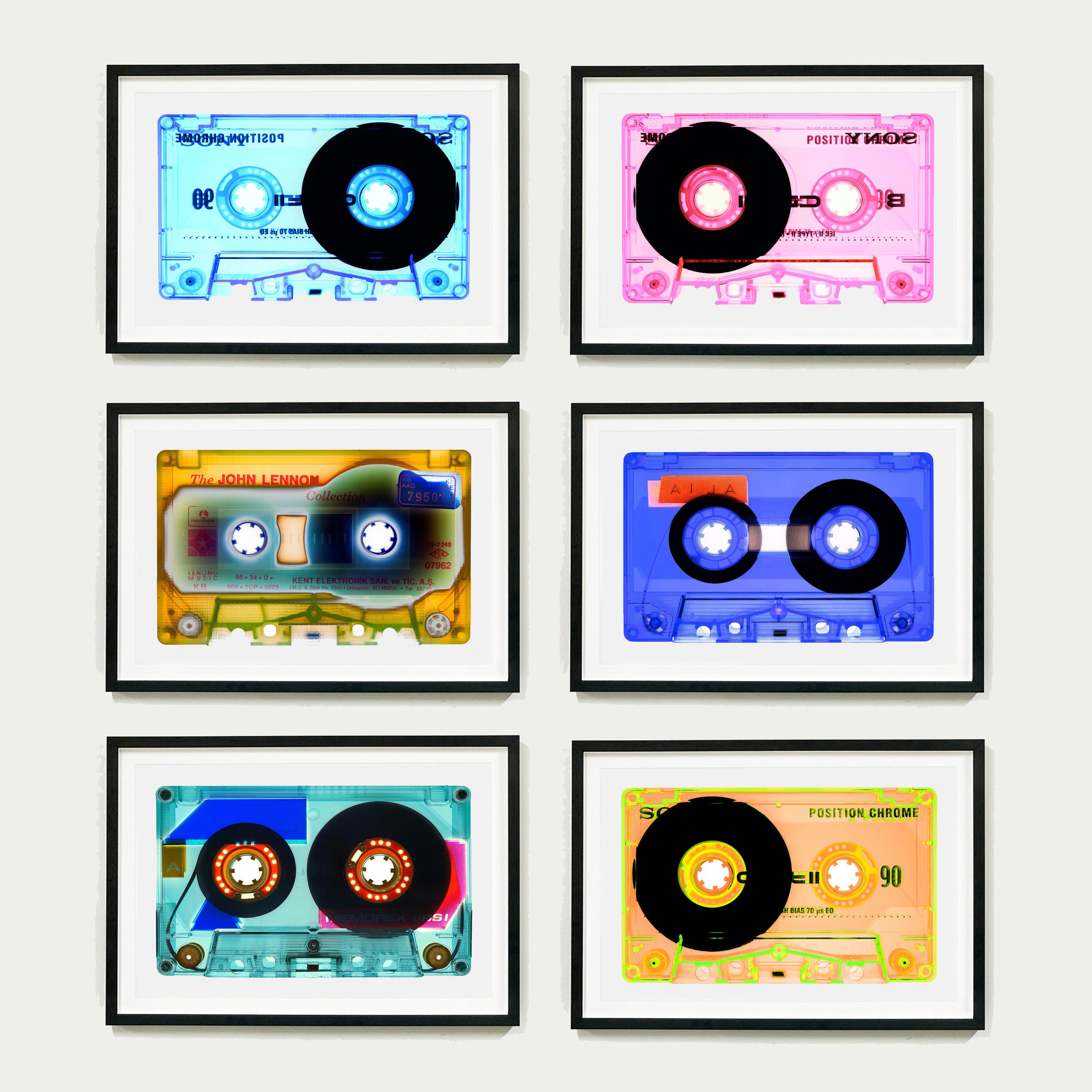 Tape Collection Elektronik - Photographie couleur Pop Art contemporaine en vente 2