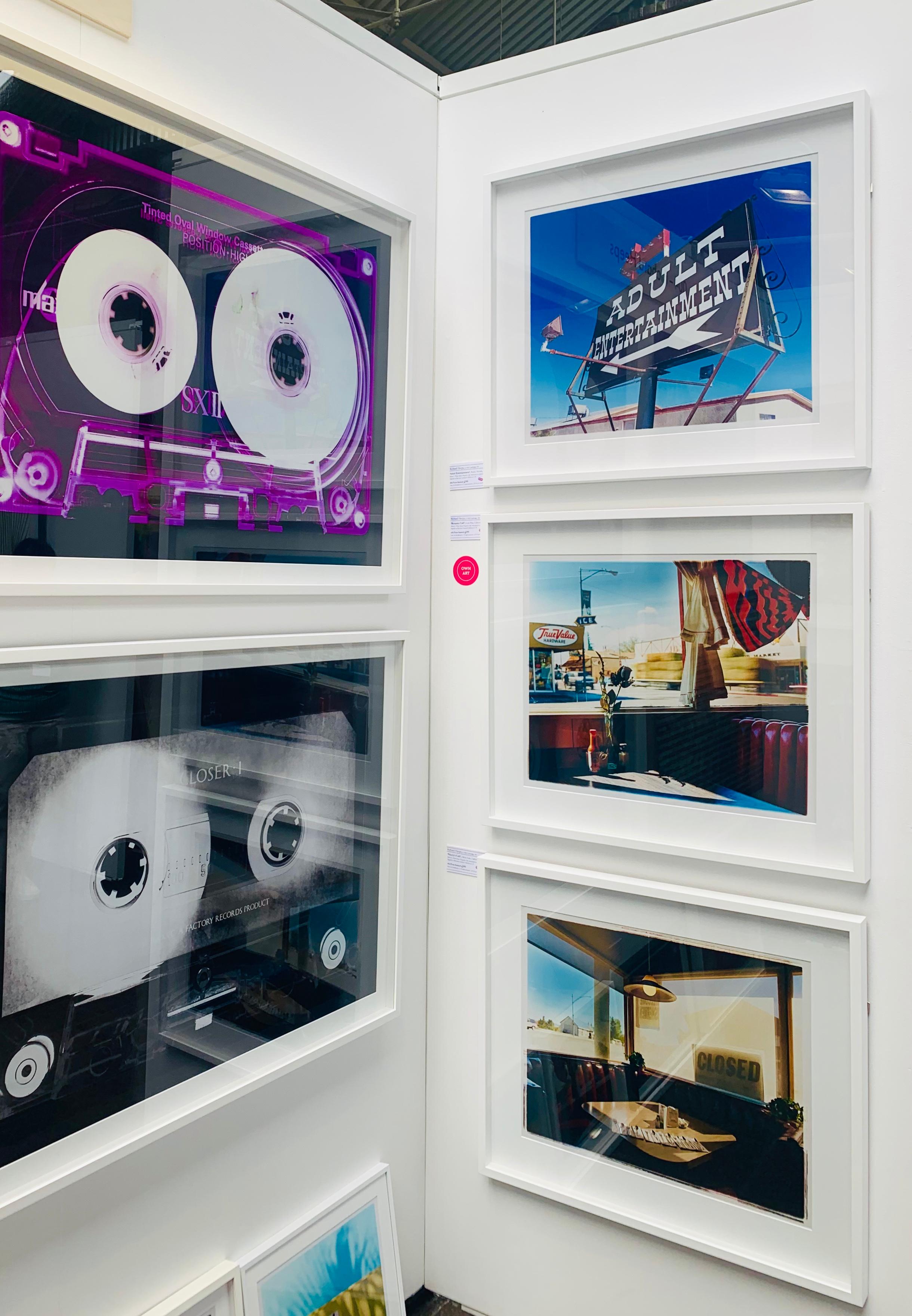 Tape-Kollektion, Produkt der 80er Jahre - Zeitgenössische Pop-Art-Farbfotografie im Angebot 3