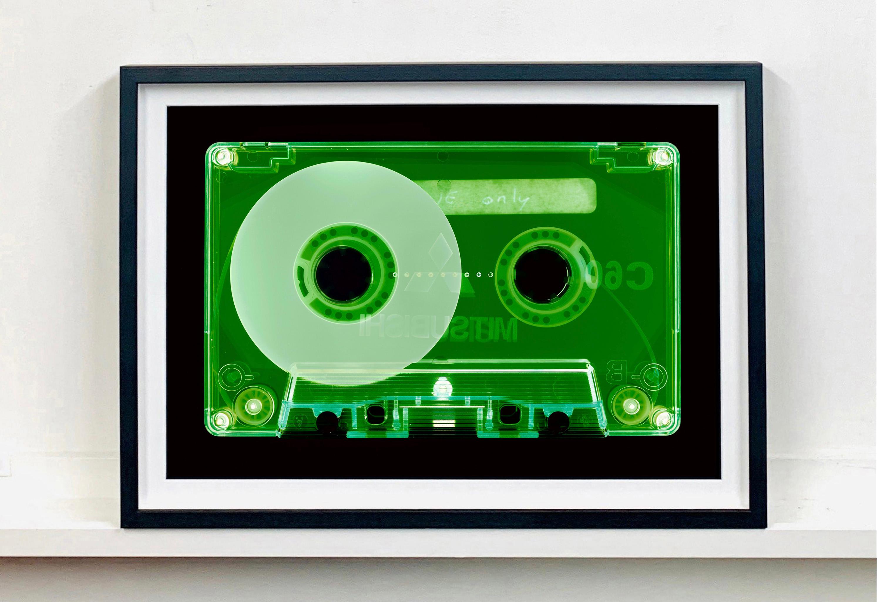 Collection de tapisserie, Side One Only Green - Photographie Pop Art contemporaine en couleur - Contemporain Print par Heidler & Heeps