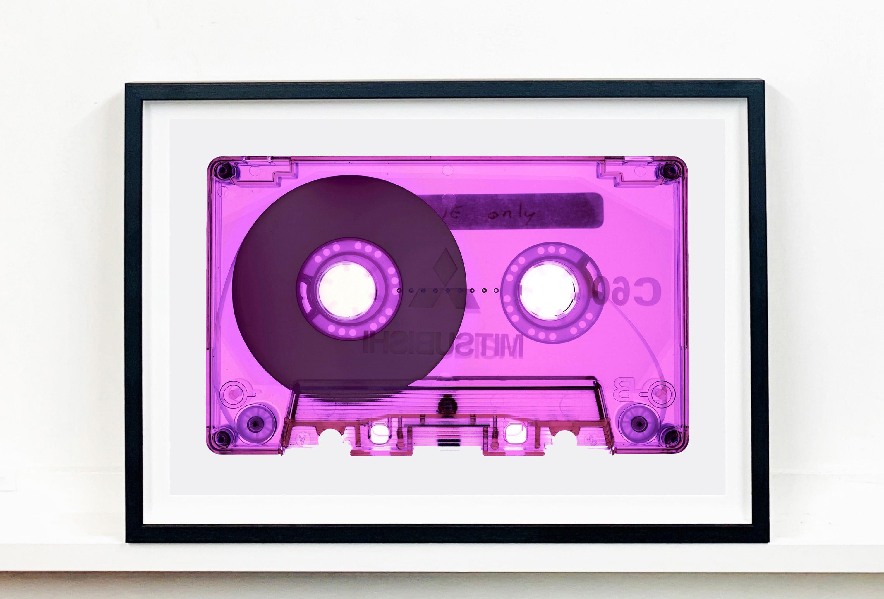 Tape Collection, Side One Only Pink - Zeitgenössische Pop Art Farbfotografie im Angebot 3