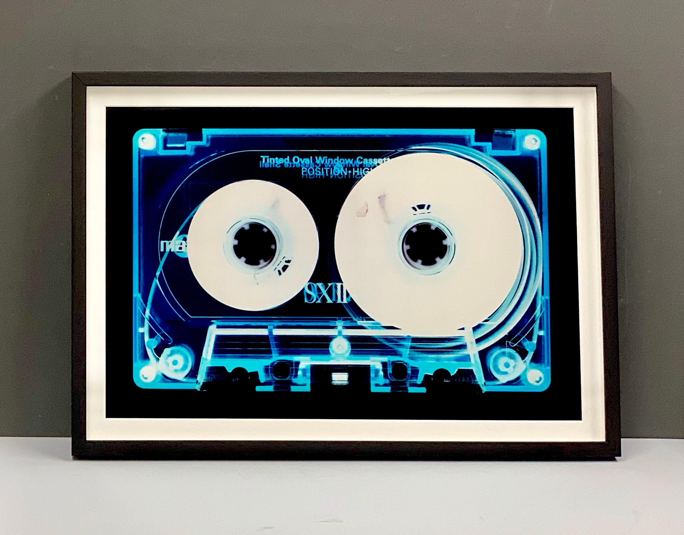 Collection de tapisserie - Cassette de fenêtre ovale teintée - Music Pop Art conceptuel en couleurs en vente 3