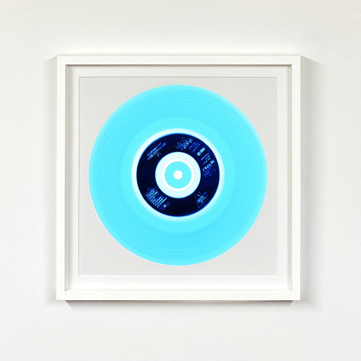 Vinyl Kollektion 16 Stück Mehrfarbige Installation – Pop Art Farbfotografie im Angebot 9