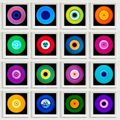 Collection de 16 pièces d'installation carrée multicolore en vinyle - Photographie Pop Art