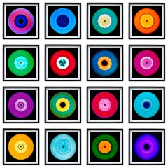 Colección Vinilo 16 Piezas Cuadrado Multicolor Instalación - Fotografía Pop Art