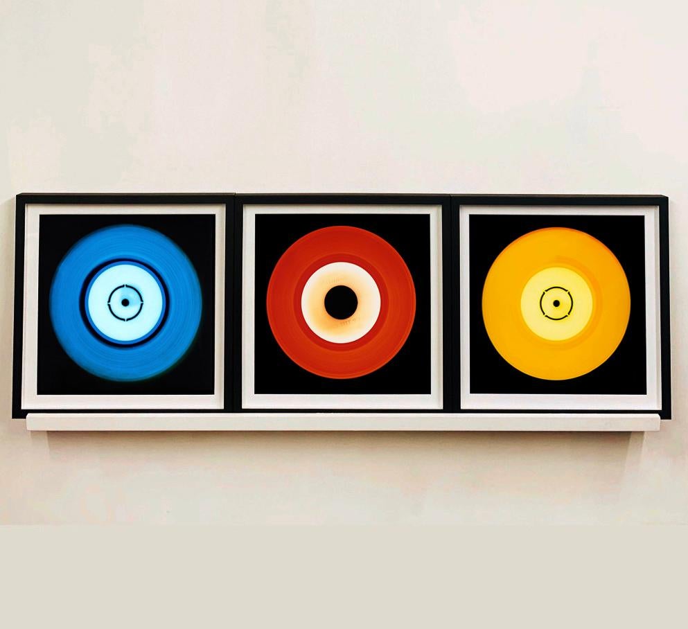 Vinyl Kollektion, Double B Side Sunshine - Konzeptionelle Pop-Art-Farbfotografie im Angebot 3
