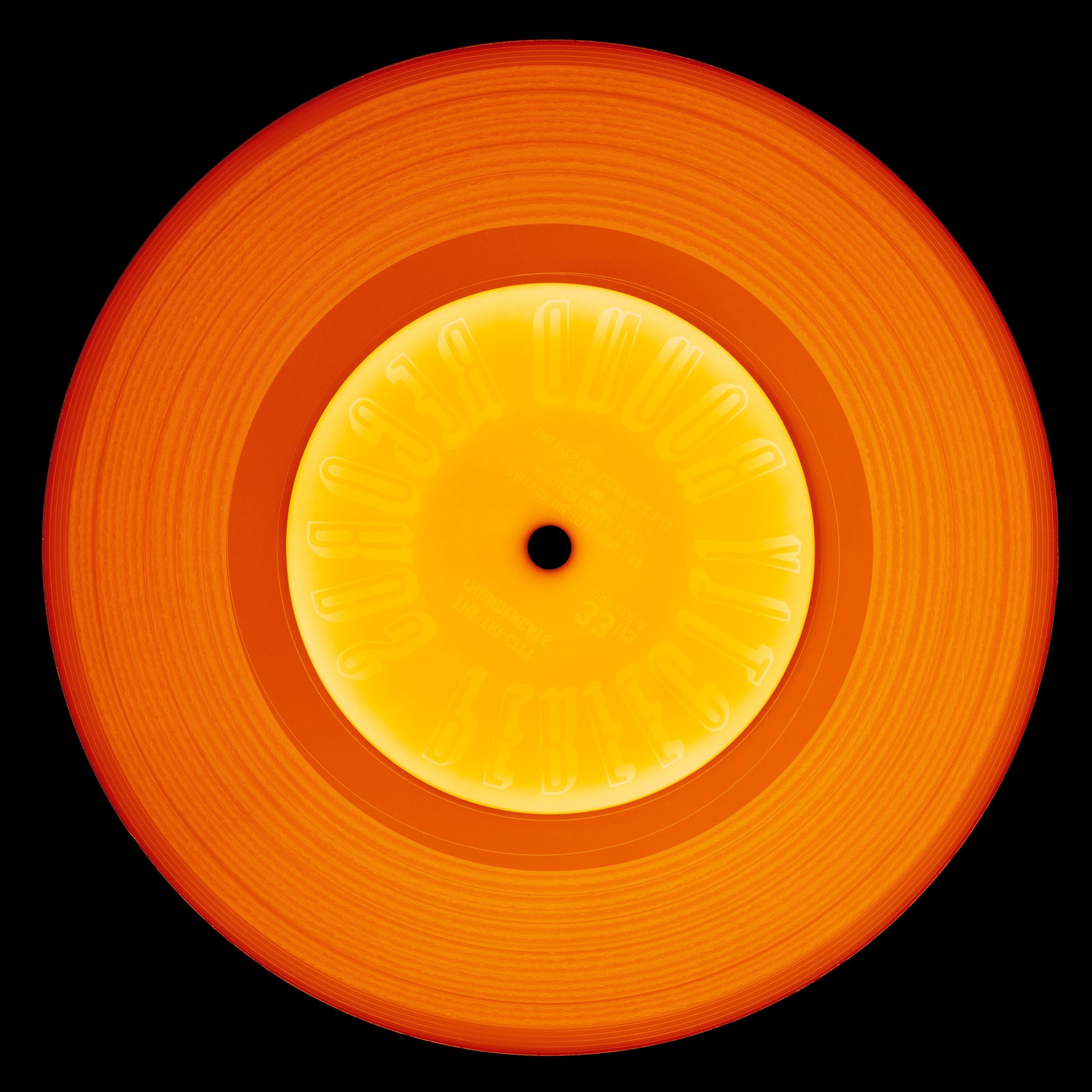 Vinyl Kollektion - Orange, Blau, Rosa Trio - Pop-Art-Farbfotografie im Angebot 2