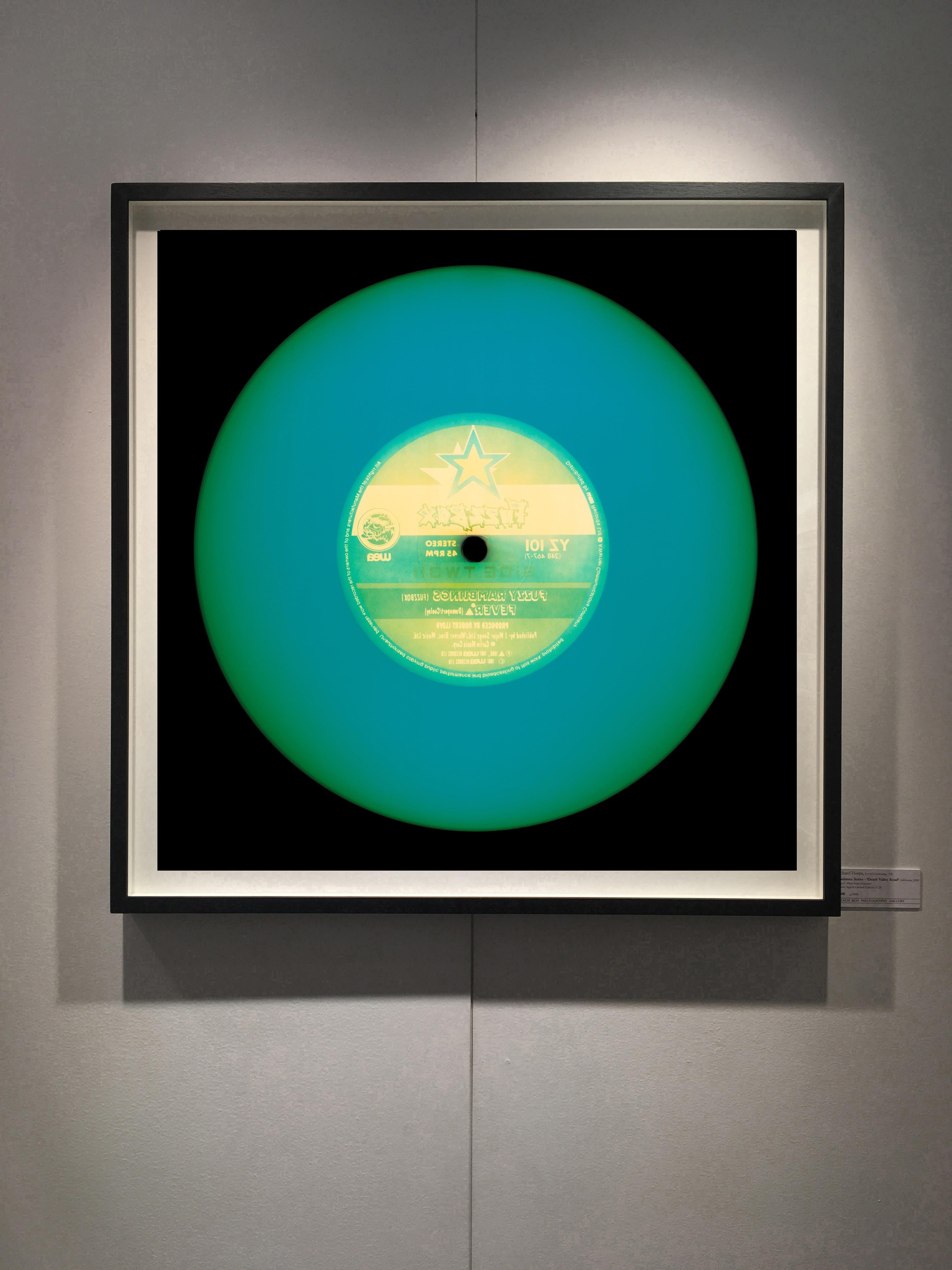 Colección de vinilos, ¡¡Cara dos!! (Marina) - Conceptual, Pop Art, Color, Fotografía - Print Arte pop de Heidler & Heeps