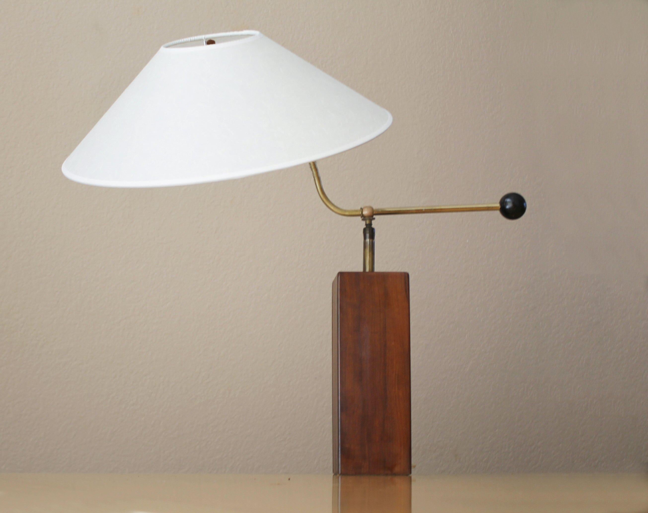 
HEIFETZ MANUFACTURING, CO. 
1951
MOMA LIGHTING COMPETITION
ARTICULATING DESK/TABLE LAMP
DESIGNER: JOHN VAN ZWIENEN



Dimensions: Approximately 24