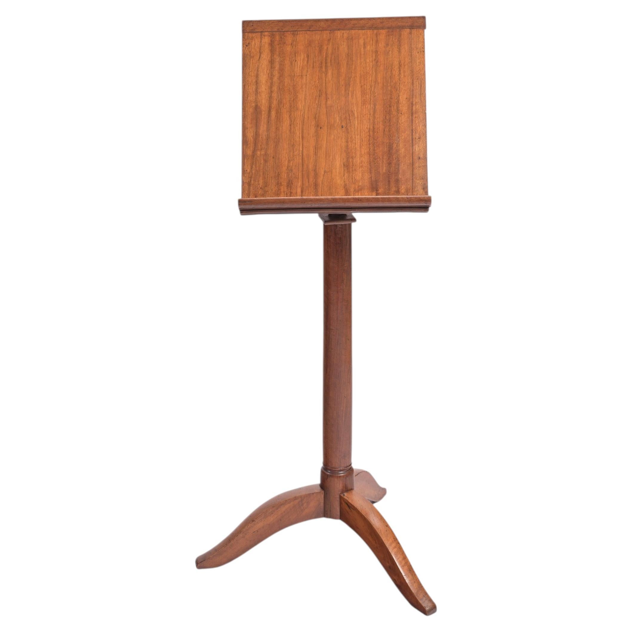 Leggio Biedermeier regolabile in altezza, in noce, CIRCA 1840