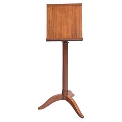 Height adjustable Biedermeier Music stand, walnut, circa 1840