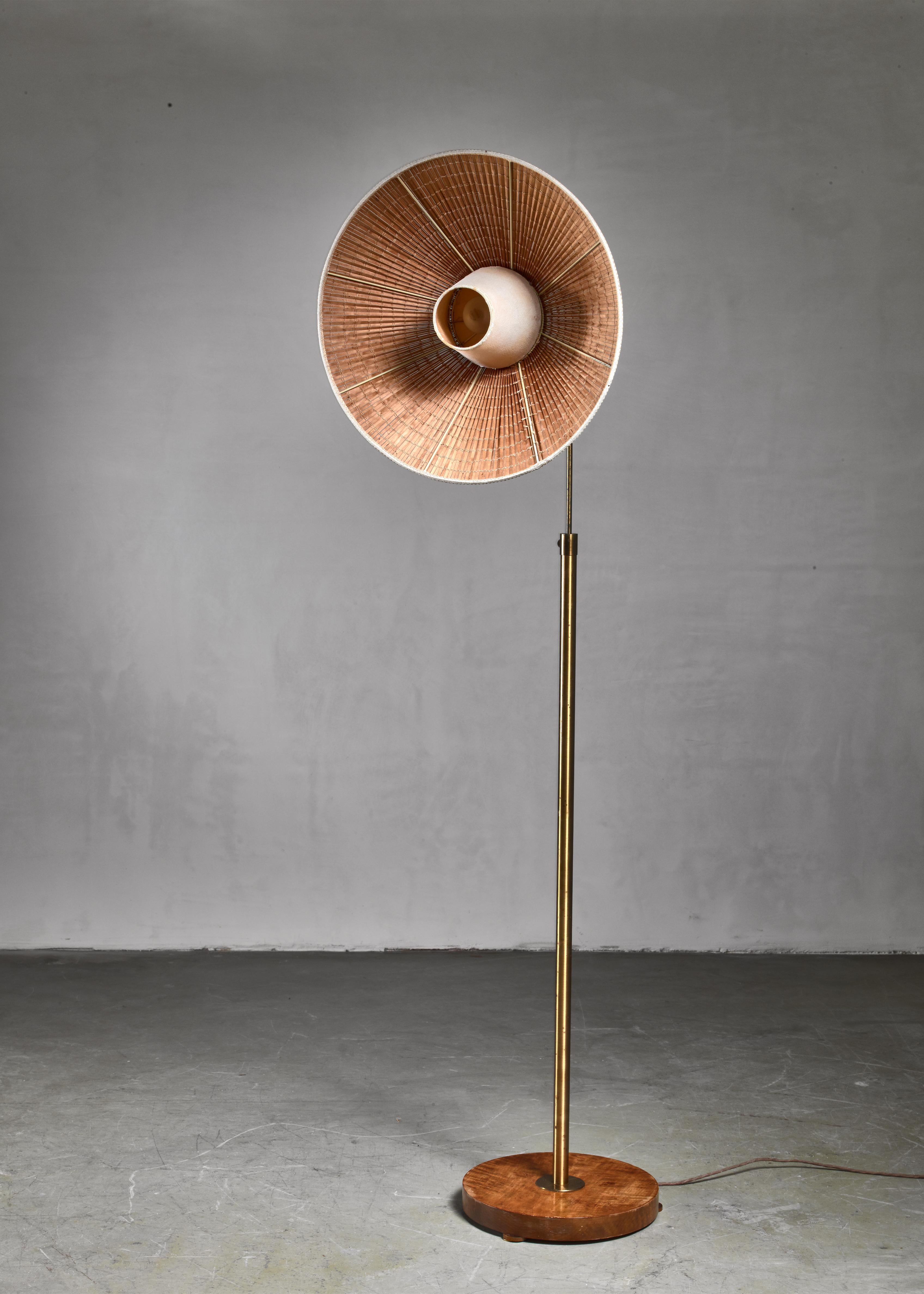 Mid-20th Century Height-Adjustable Brass and Wood Floor Lamp, Sweden, 1930s For Sale