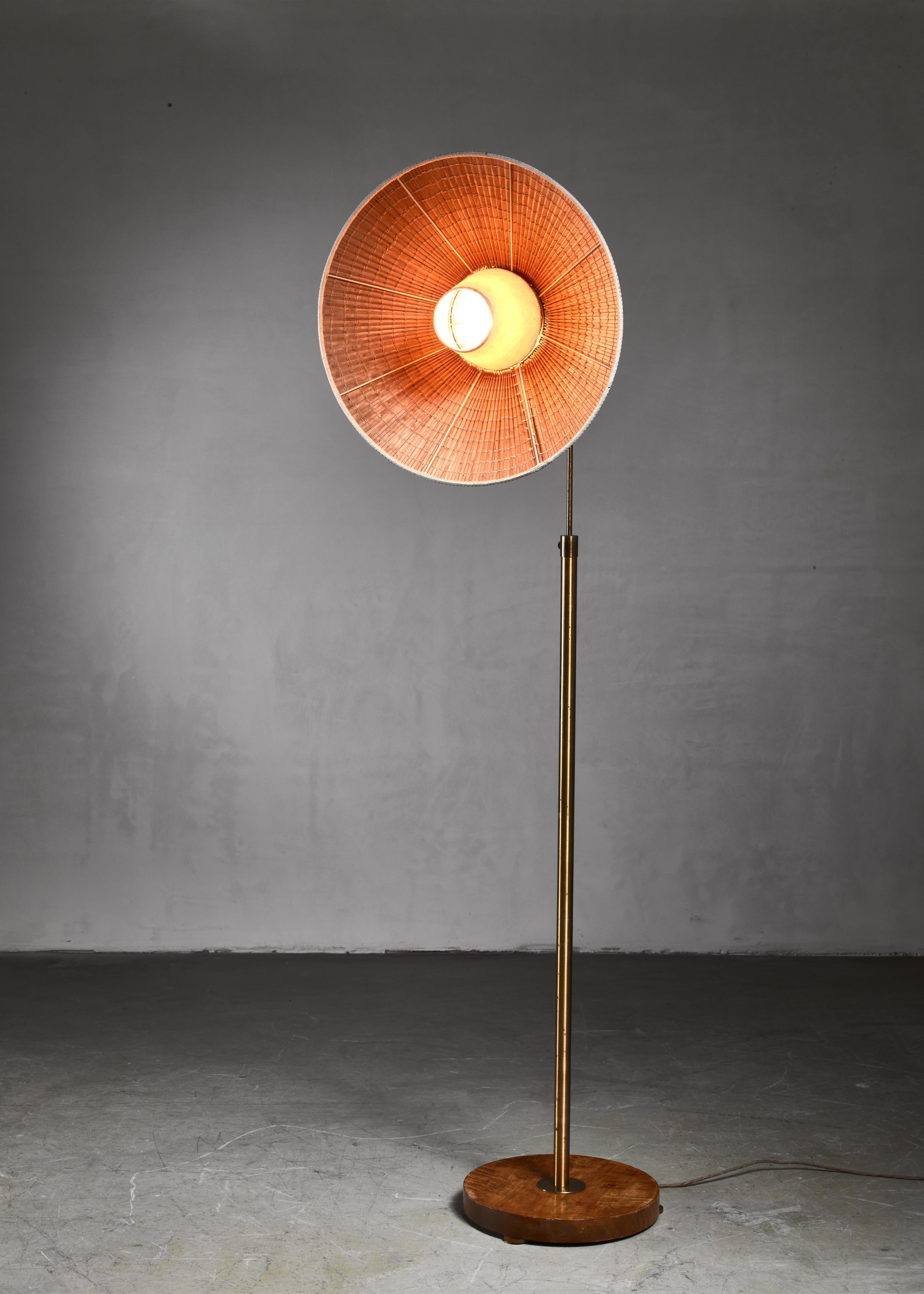 Height-Adjustable Brass and Wood Floor Lamp, Sweden, 1930s For Sale 1