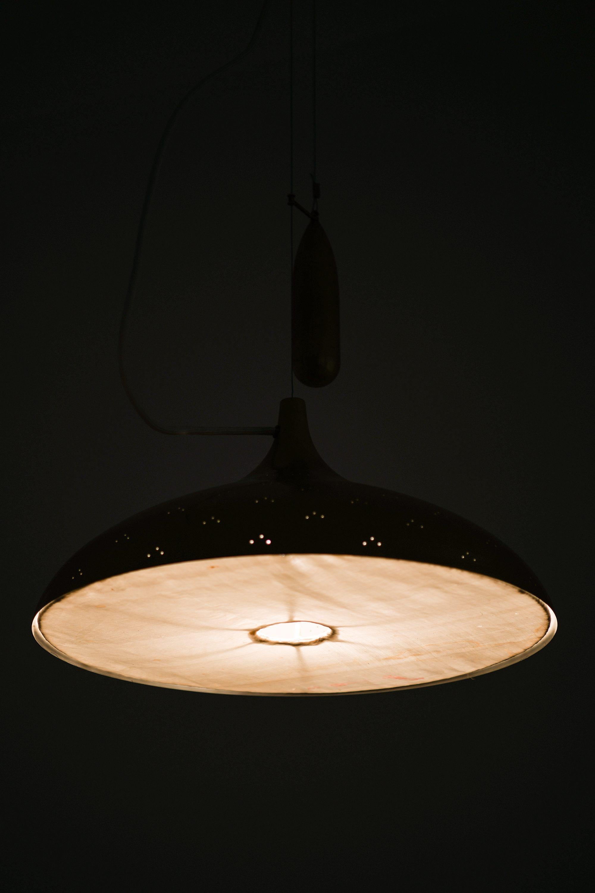 Svedese Lampada da soffitto regolabile in altezza in ottone, anni '40 in vendita