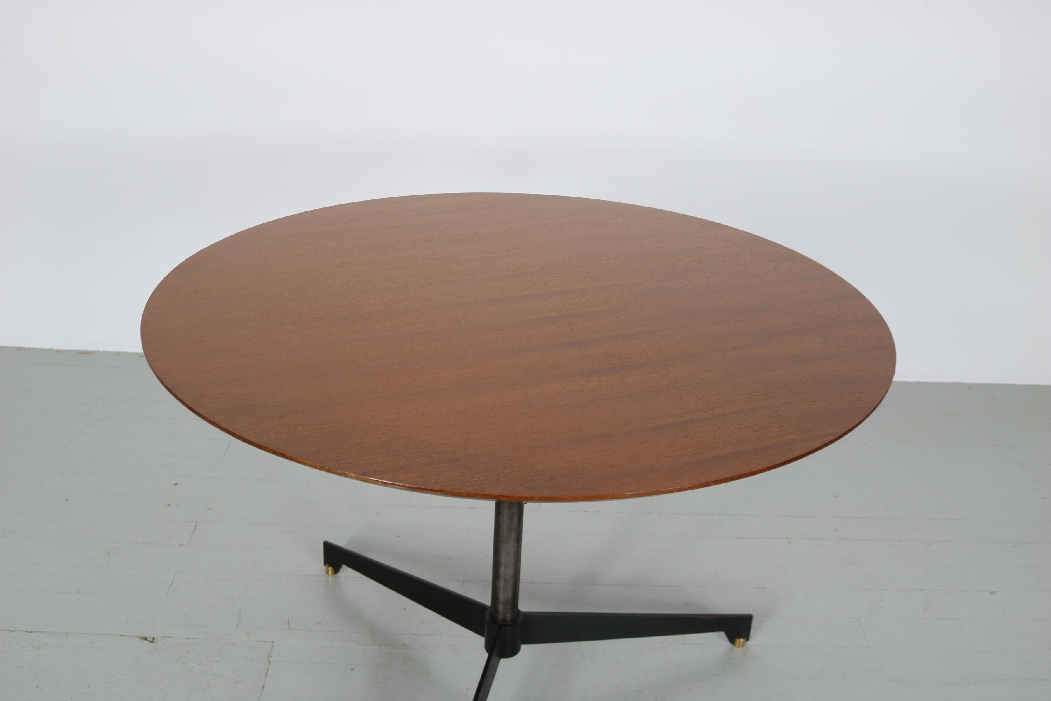Height Adjustable Round Teakwood Table from the Italian, 1950s 2