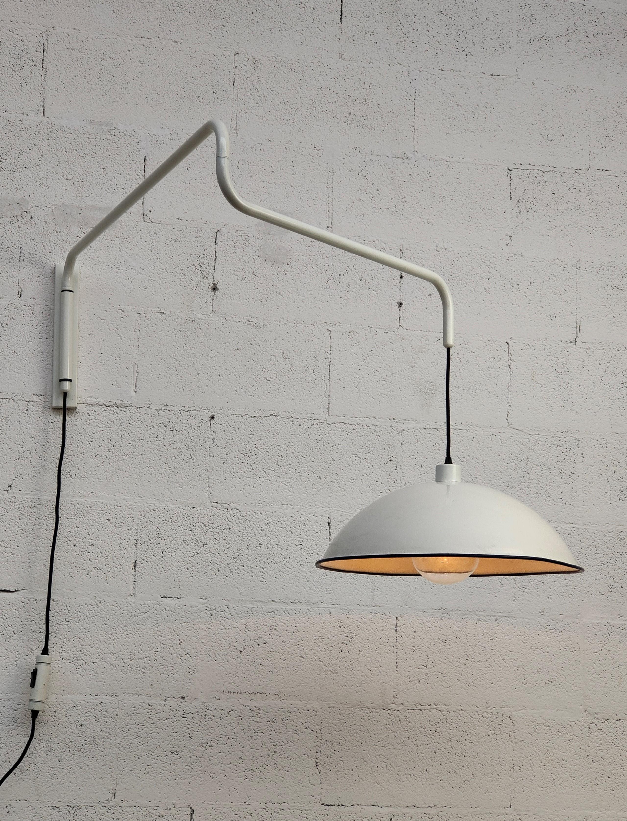 Mid-Century Modern Height Adjustable, Swiveling Wall Lamp by Elio Martinelli 60s, 70s