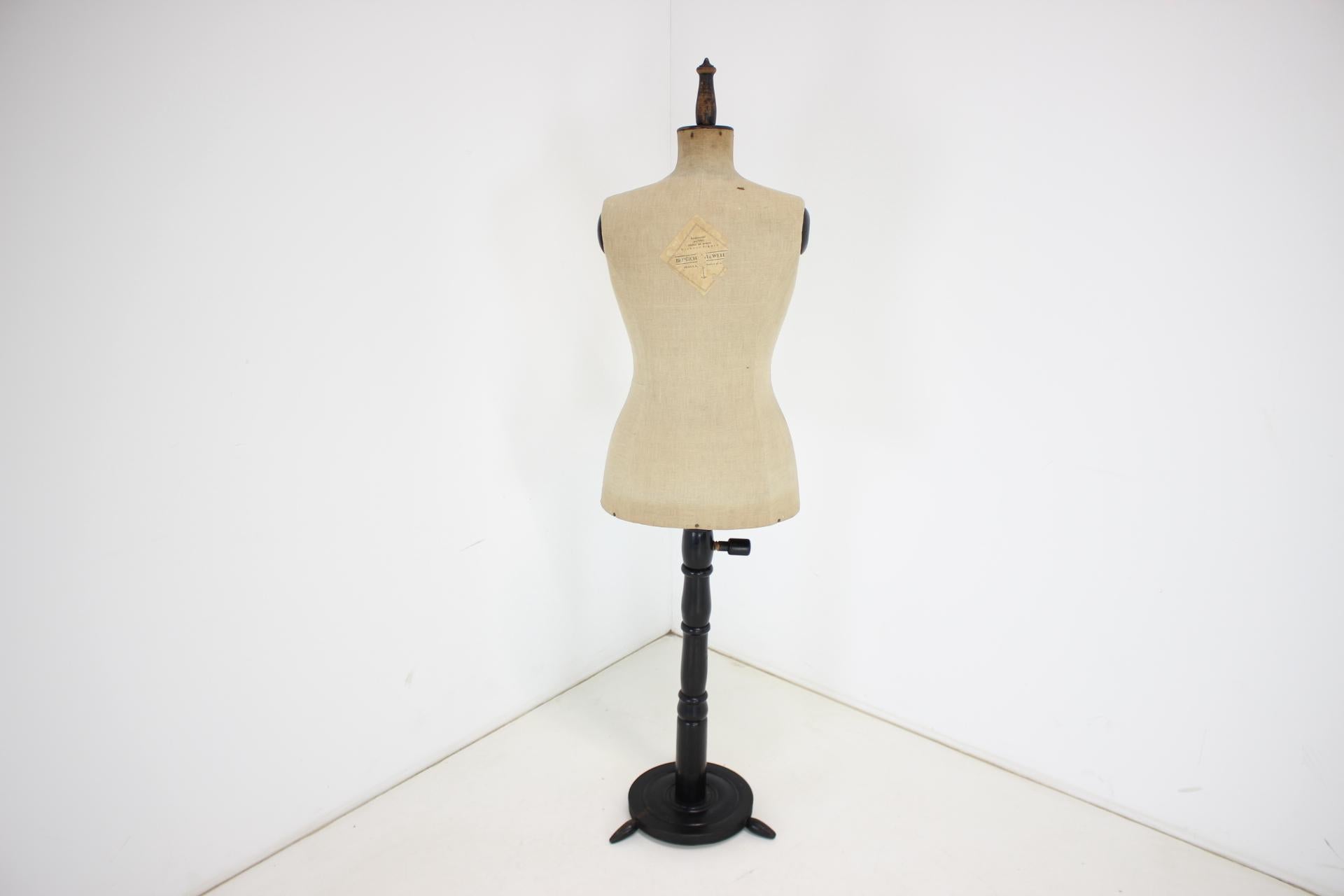 Height-Adjustable Tailor's Maiden, 1920s For Sale 2