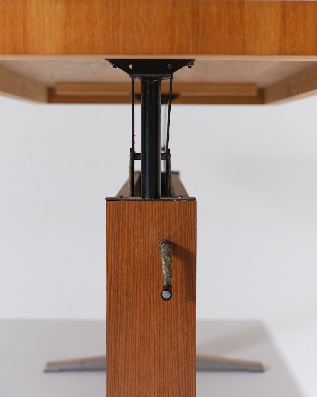 Height-Adjustable Wooden Dining Table, 1970s en vente 6