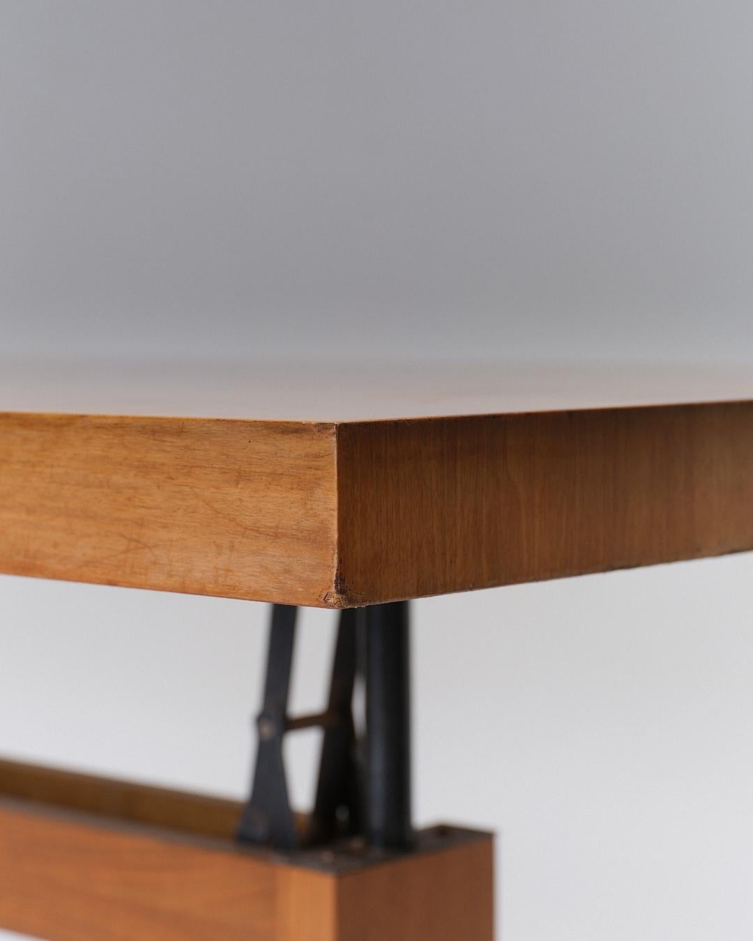 Height-Adjustable Wooden Dining Table, 1970s en vente 9