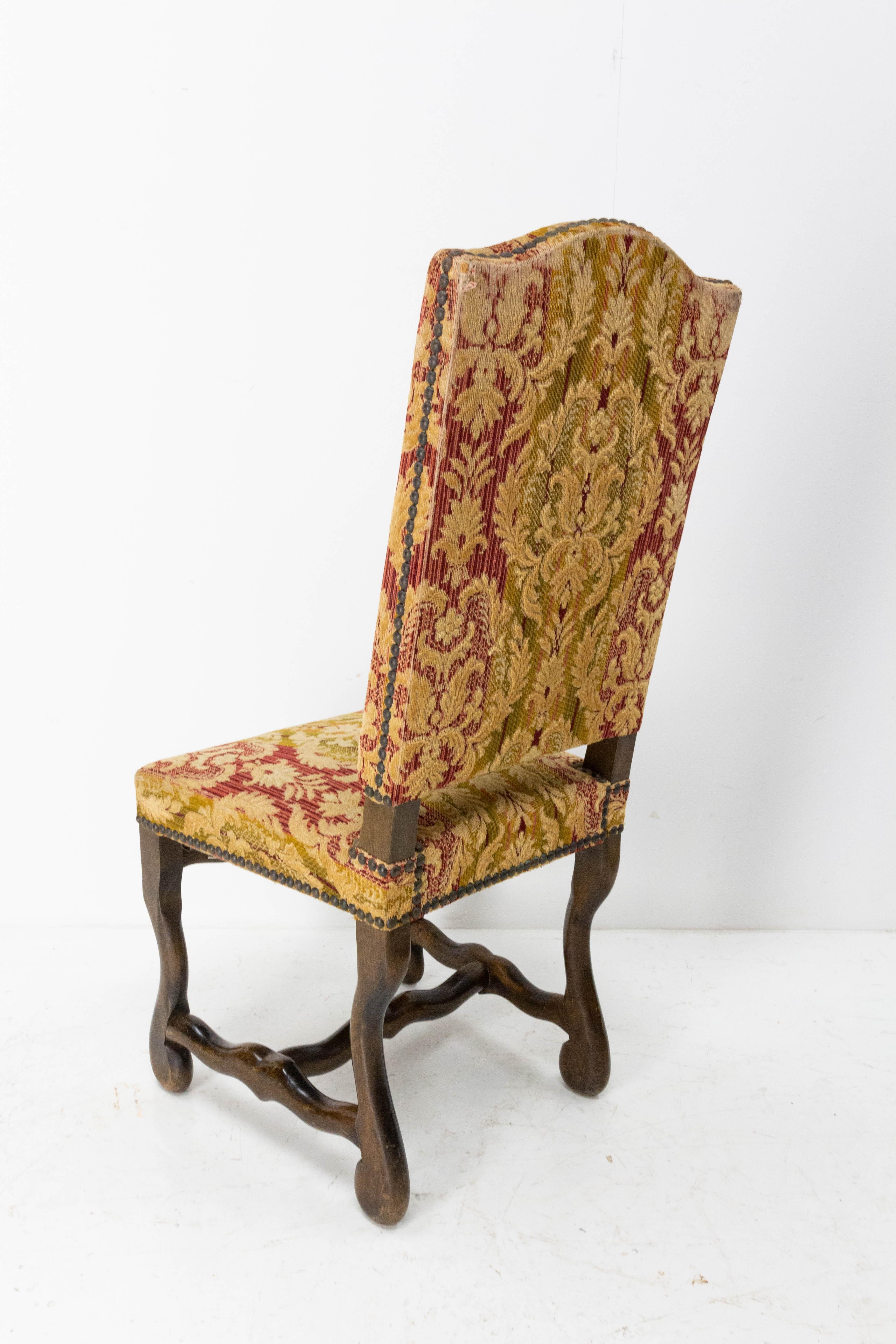 Tissu d'ameublement Huit chaises de salle à manger françaises Os de Mouton en hêtre de style Louis XIII, vers 1960 en vente