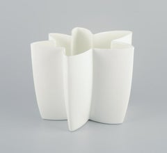 Heikki Orvola for Arabia, Finland, Large White Porcelain Vase