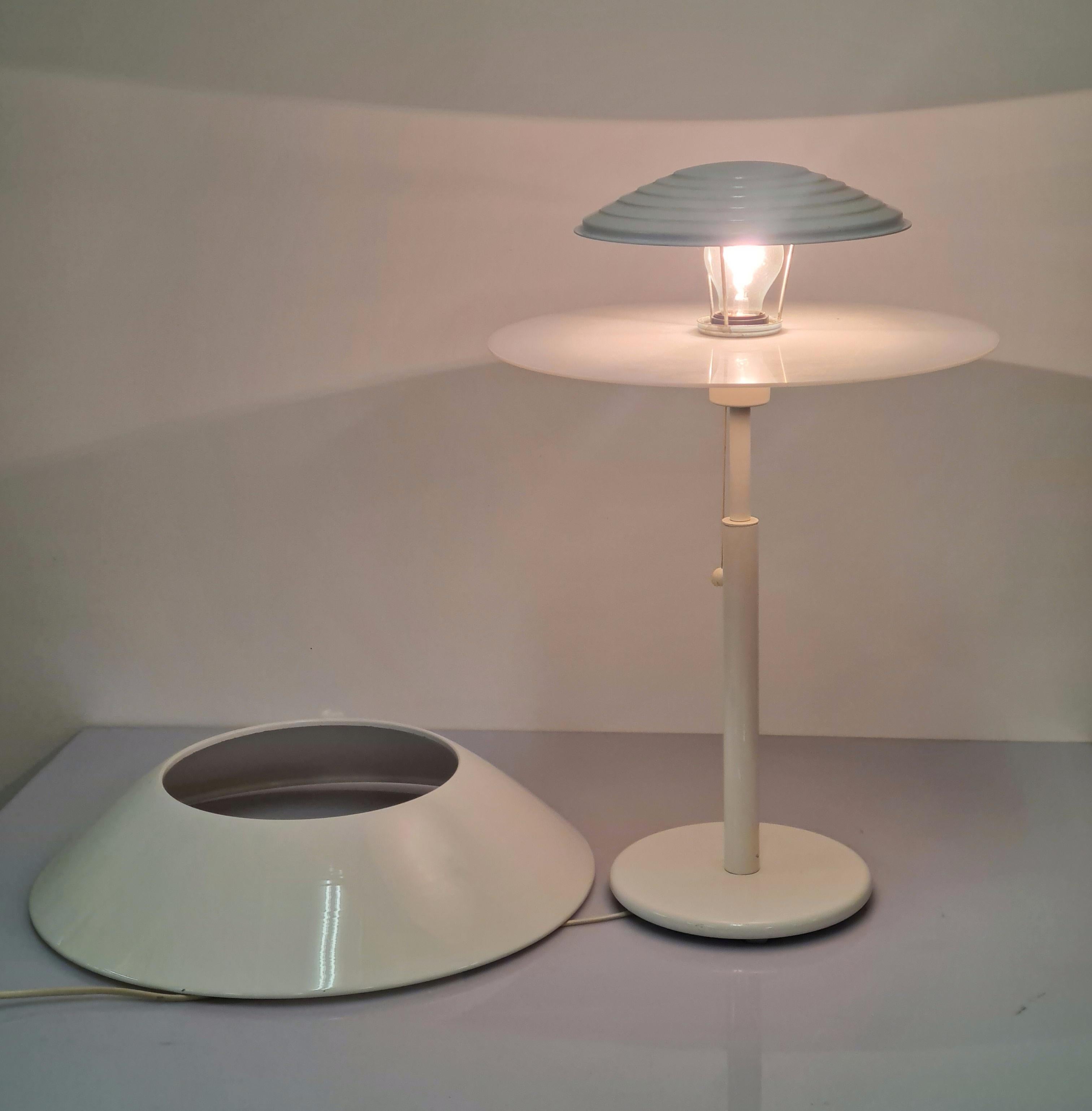 Lampada da tavolo della serie Effect di Heikki Turunen modello 940-404, Orno anni '80, Finlandia in vendita 2