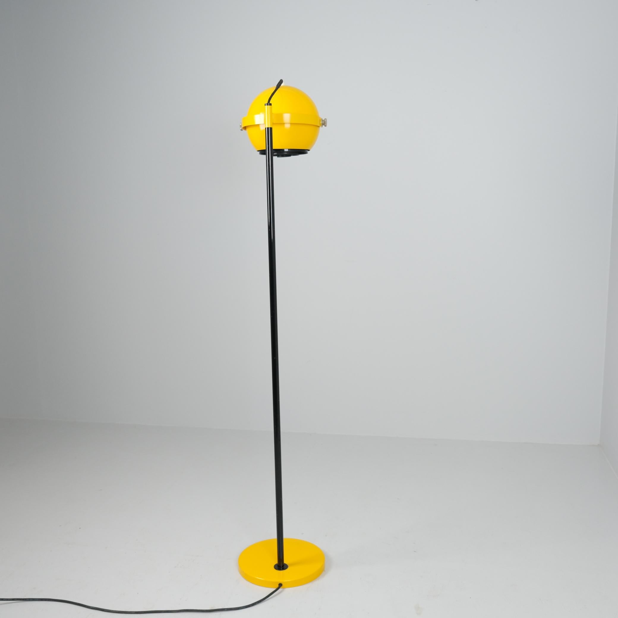 Heikki Turunen Lampadaire Model No 30-180 en noir et jaune, Orno 1970, Finlande en vente 3