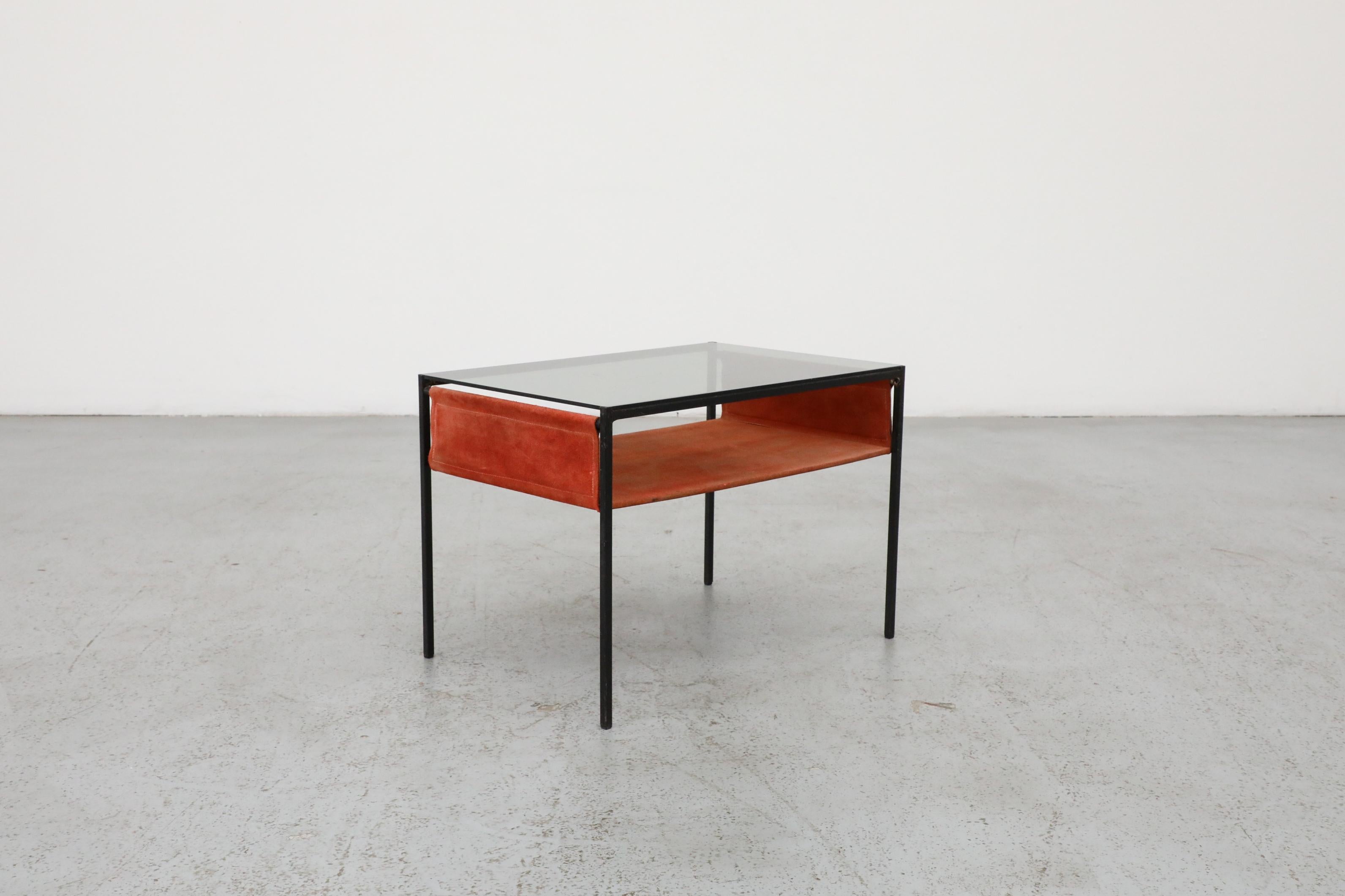 Milieu du XXe siècle Hein Salomonson Table d'appoint du milieu du siècle avec verre fumé et daim pour AP Originals en vente