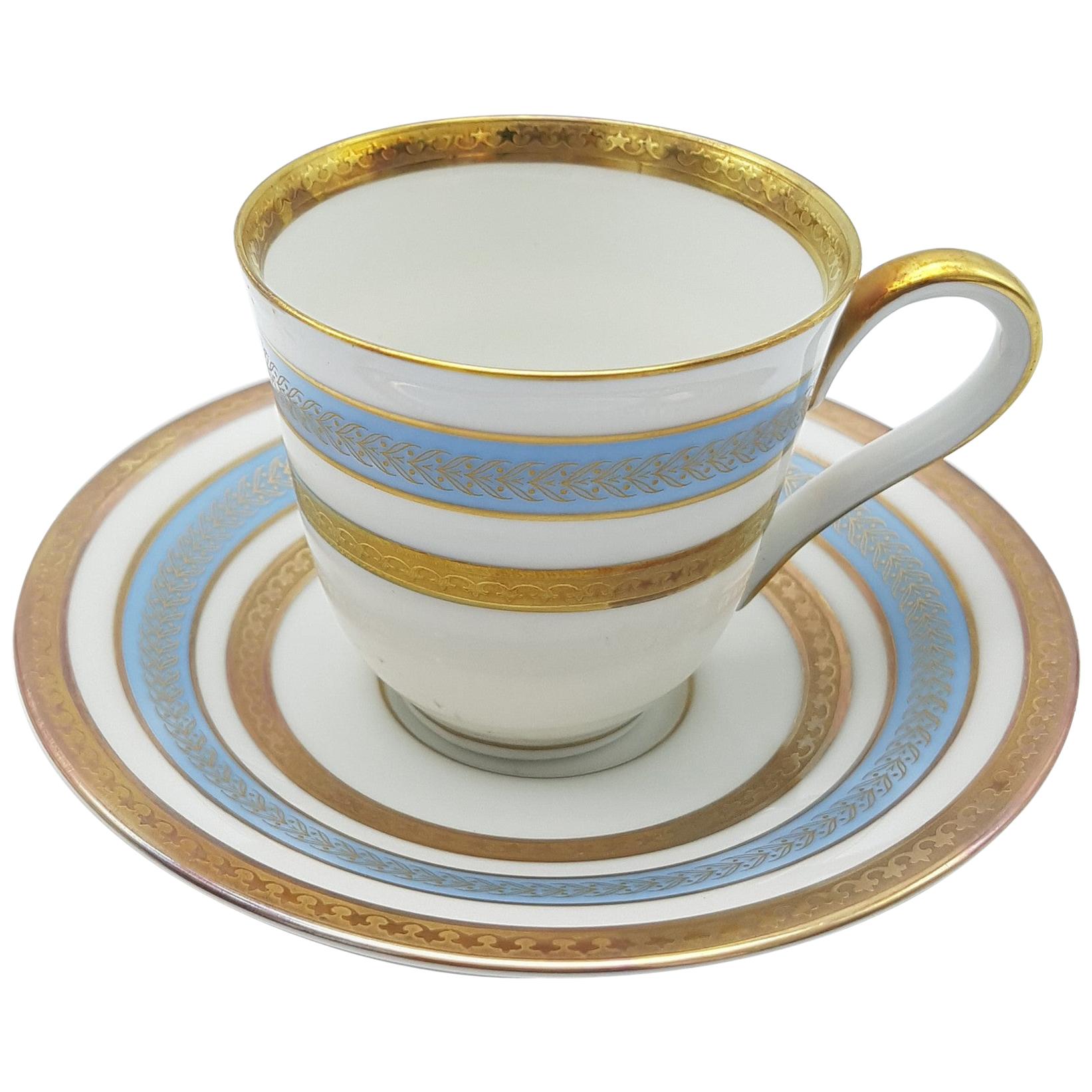 Heinrich Bavaria Porcelain Coffee-Service, 12-Piece Gold Rimmed Bone China Set For Sale