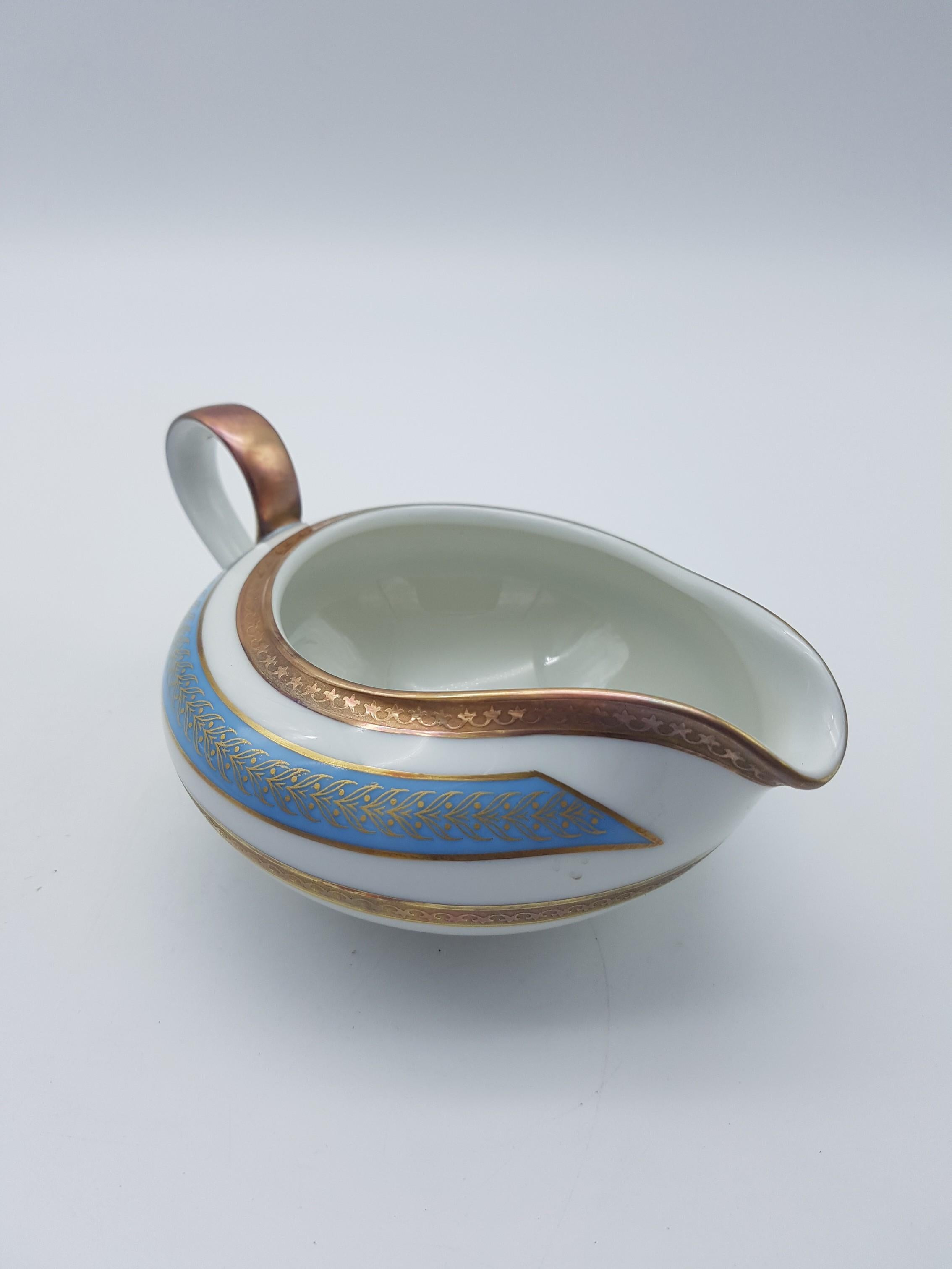 Heinrich Bavaria Porcelain Tea-Set, 14-Piece Gold Rimmed Bone China Set For Sale 4