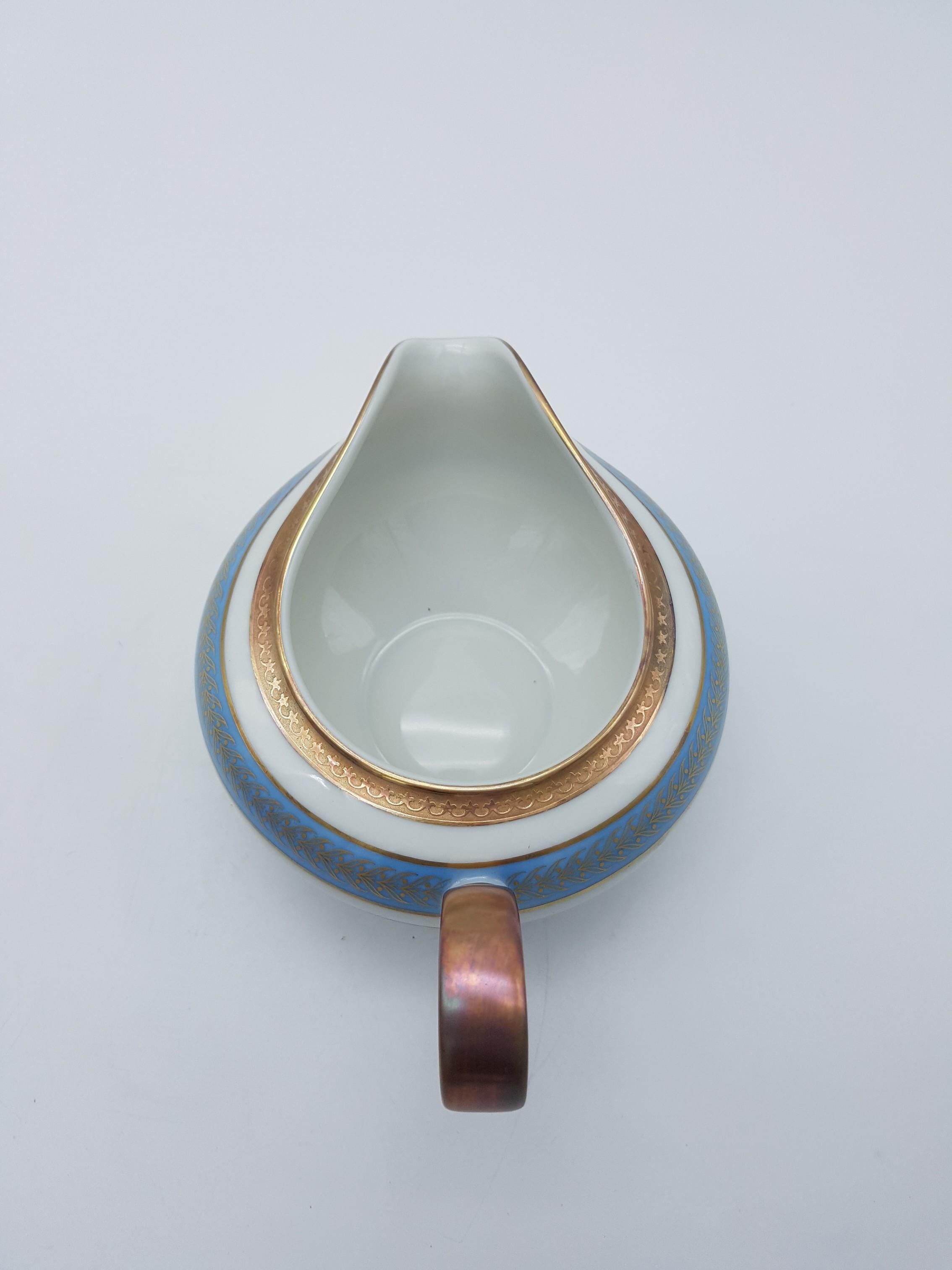 Heinrich Bavaria Porcelain Tea-Set, 14-Piece Gold Rimmed Bone China Set For Sale 5