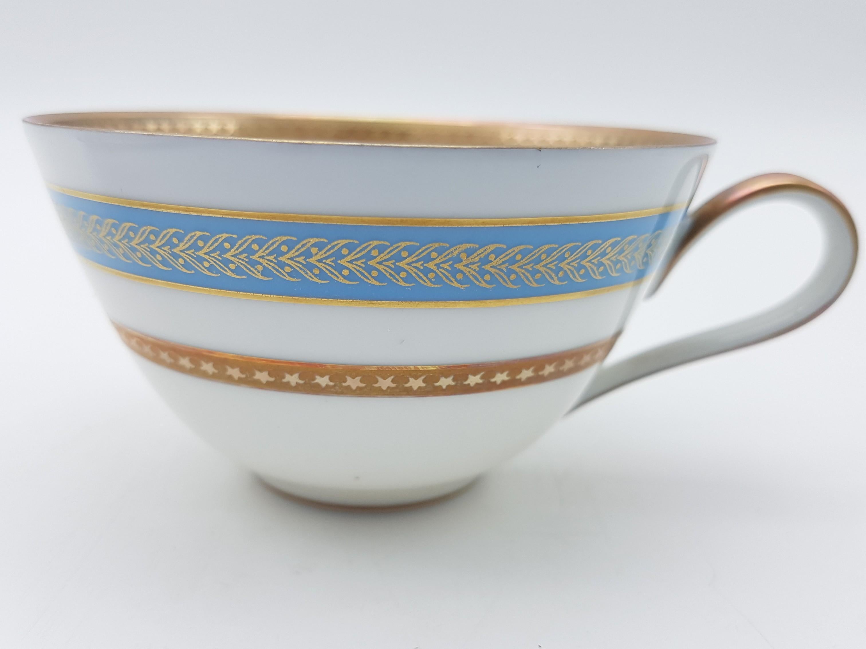 Heinrich Bavaria Porcelain Tea-Set, 14-Piece Gold Rimmed Bone China Set For Sale 7