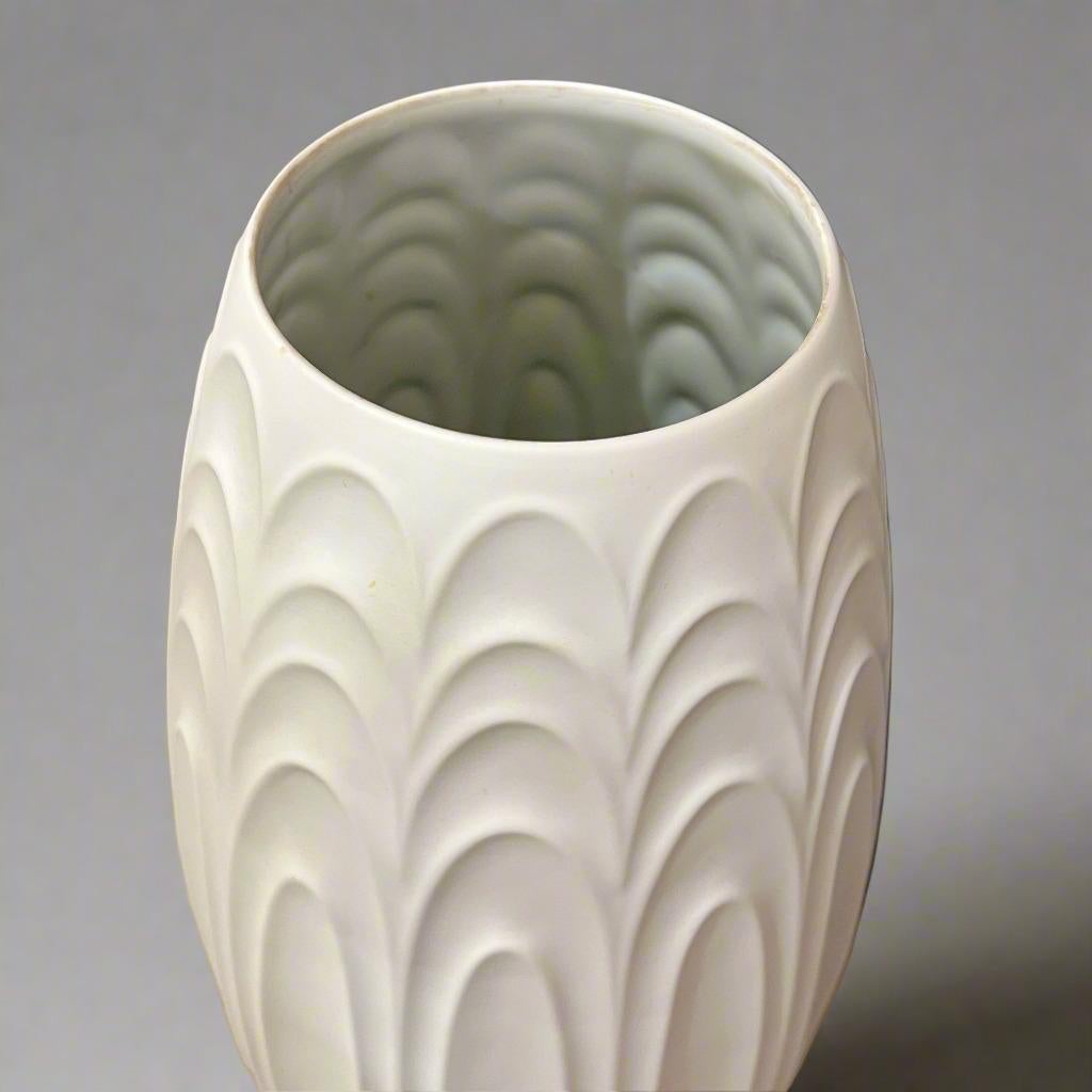 XX secolo Vaso in porcellana di bisquit Heinrich Germania 1960 in vendita