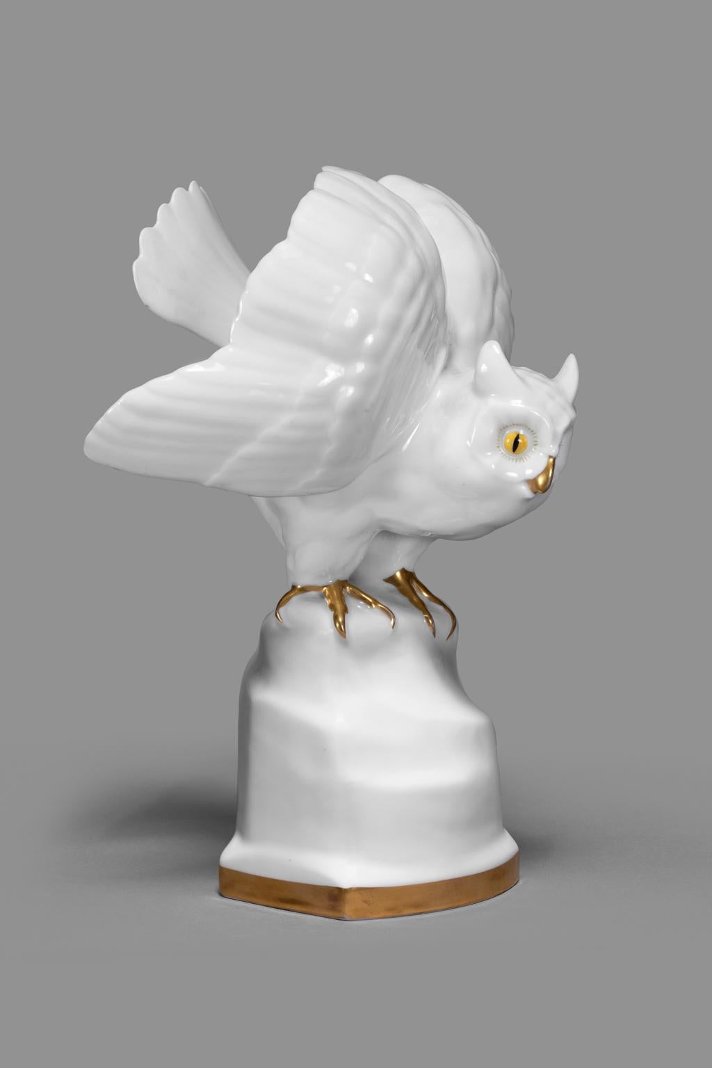 Heinrich & Co. Porzellan  Figure „EAGLE OWL“ „EAGLE OWL“   (20. Jahrhundert) im Angebot