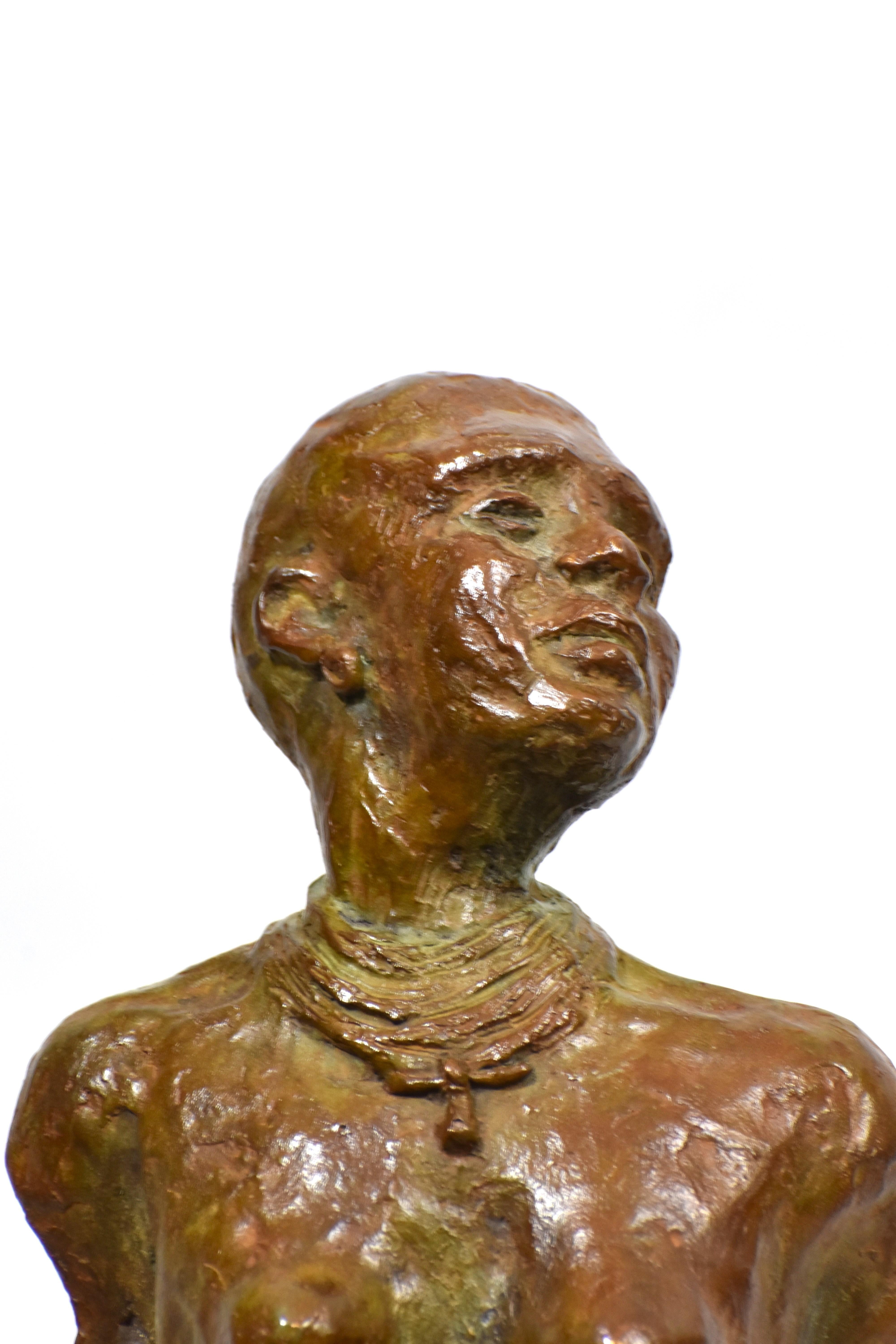 Masai-Mädchen – afrikanische Bronzeskulptur – Sculpture von Heinrich Filter