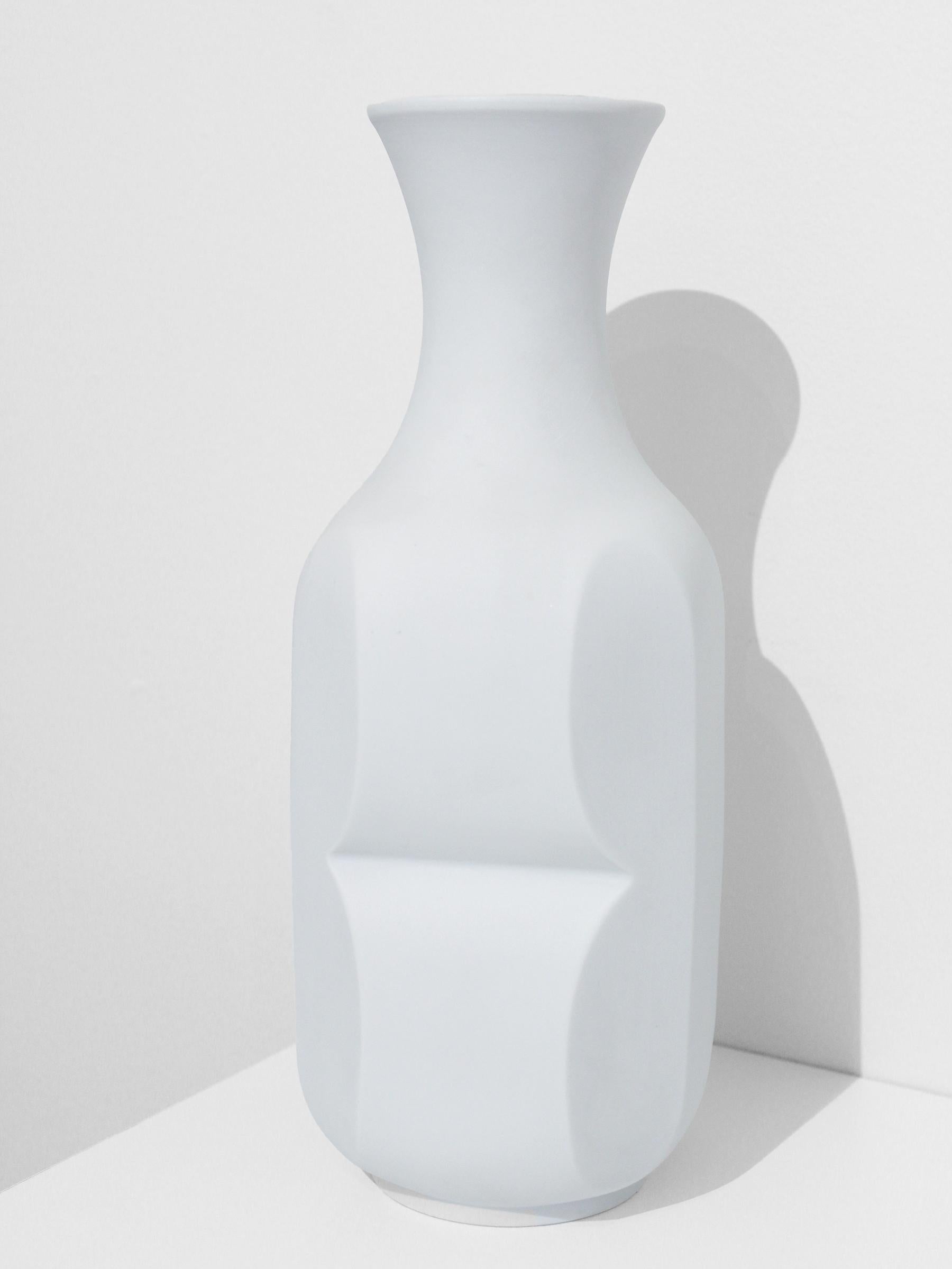 Heinrich Fuchs for Hutschenreuther Archais Bisque OP Art Vase In Good Condition For Sale In New York, NY
