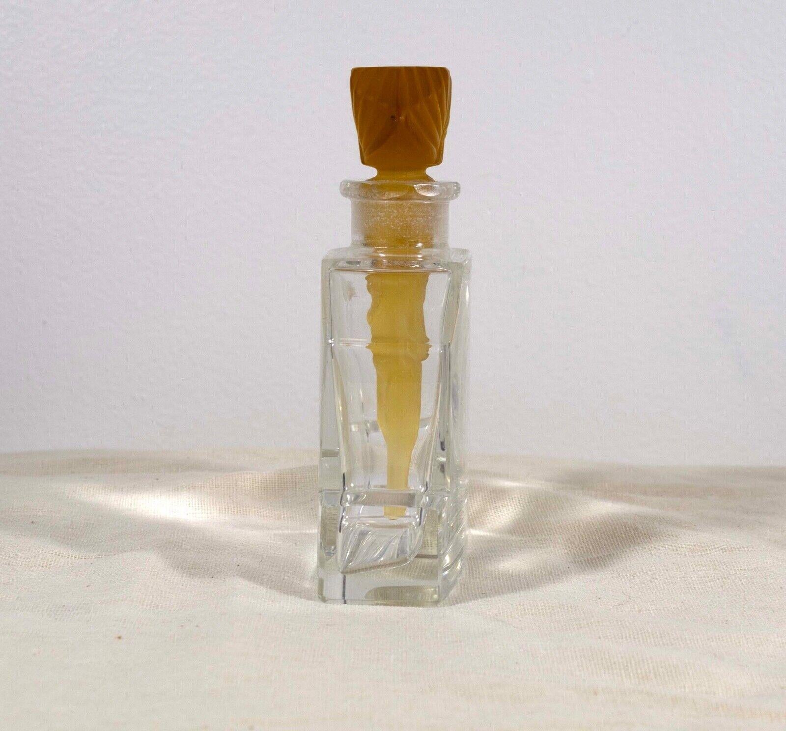 Heinrich Hoffmann Art Deco Verre Bouteille de parfum Nude Dauber Or en forme d'éventail Bon état - En vente à Keego Harbor, MI