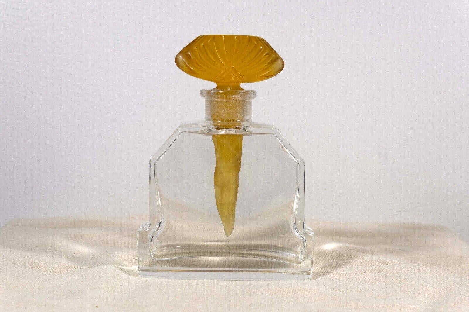 Heinrich Hoffmann Art Deco Glas Duftflasche Nude Dauber Gold Fächerförmig (Frühes 20. Jahrhundert) im Angebot