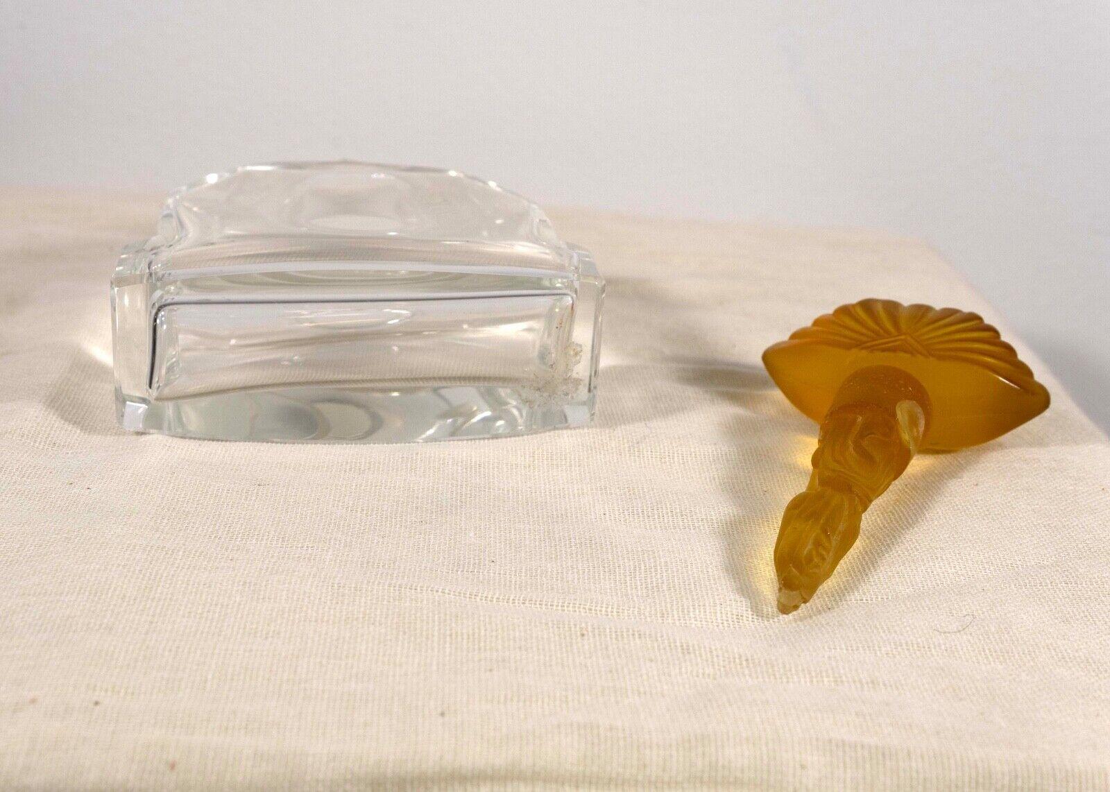 Heinrich Hoffmann Art Deco Glass Scent Bottle Nude Dauber Gold Fan Shaped For Sale 1