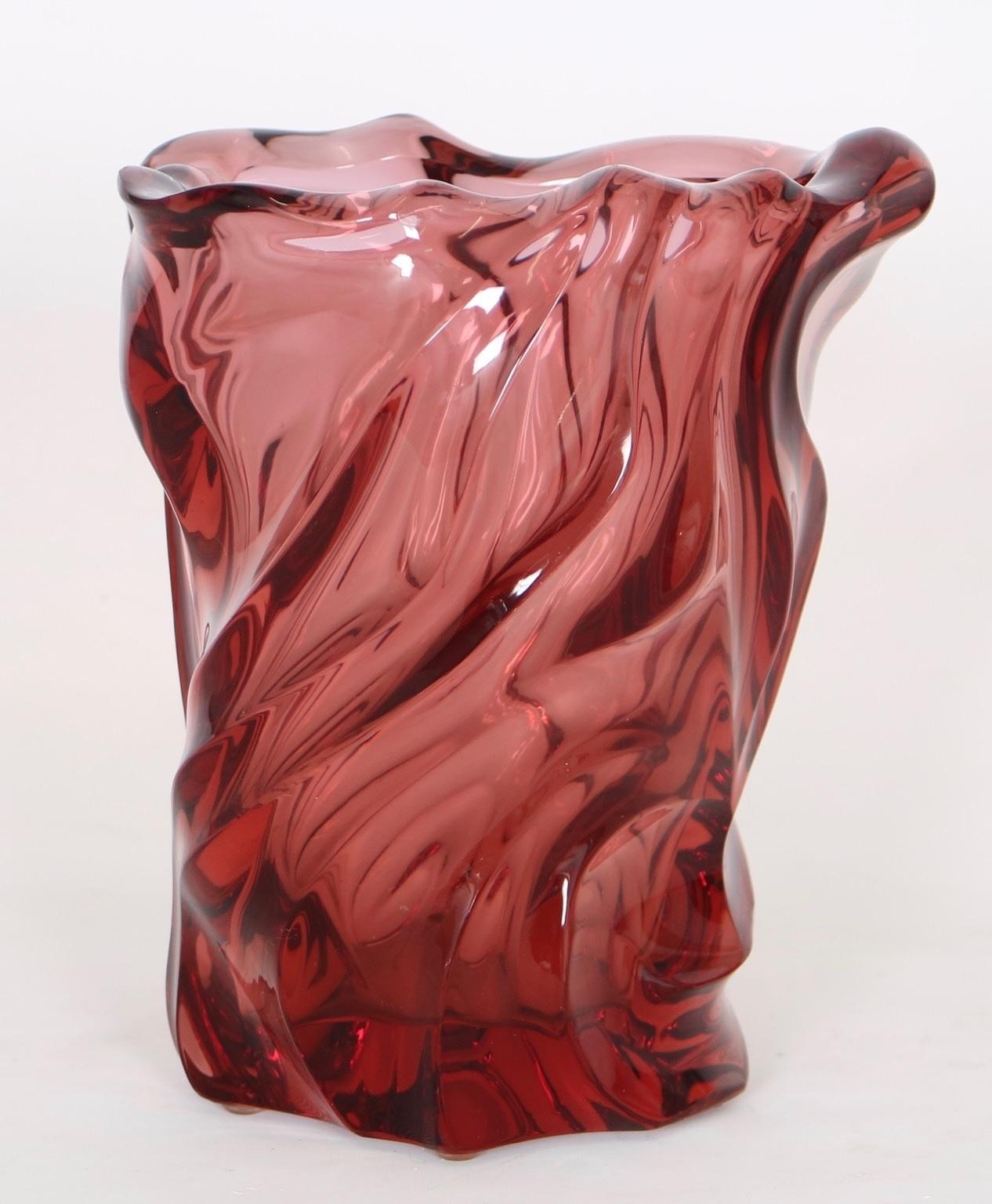 Czech Art Deco heavy crystal vase in shallow form made by Heinrich Hussmann for Ludwig Moser & Sohne. The piece was made in 1930 in the Czech Republic and is in excellent vintage condition.