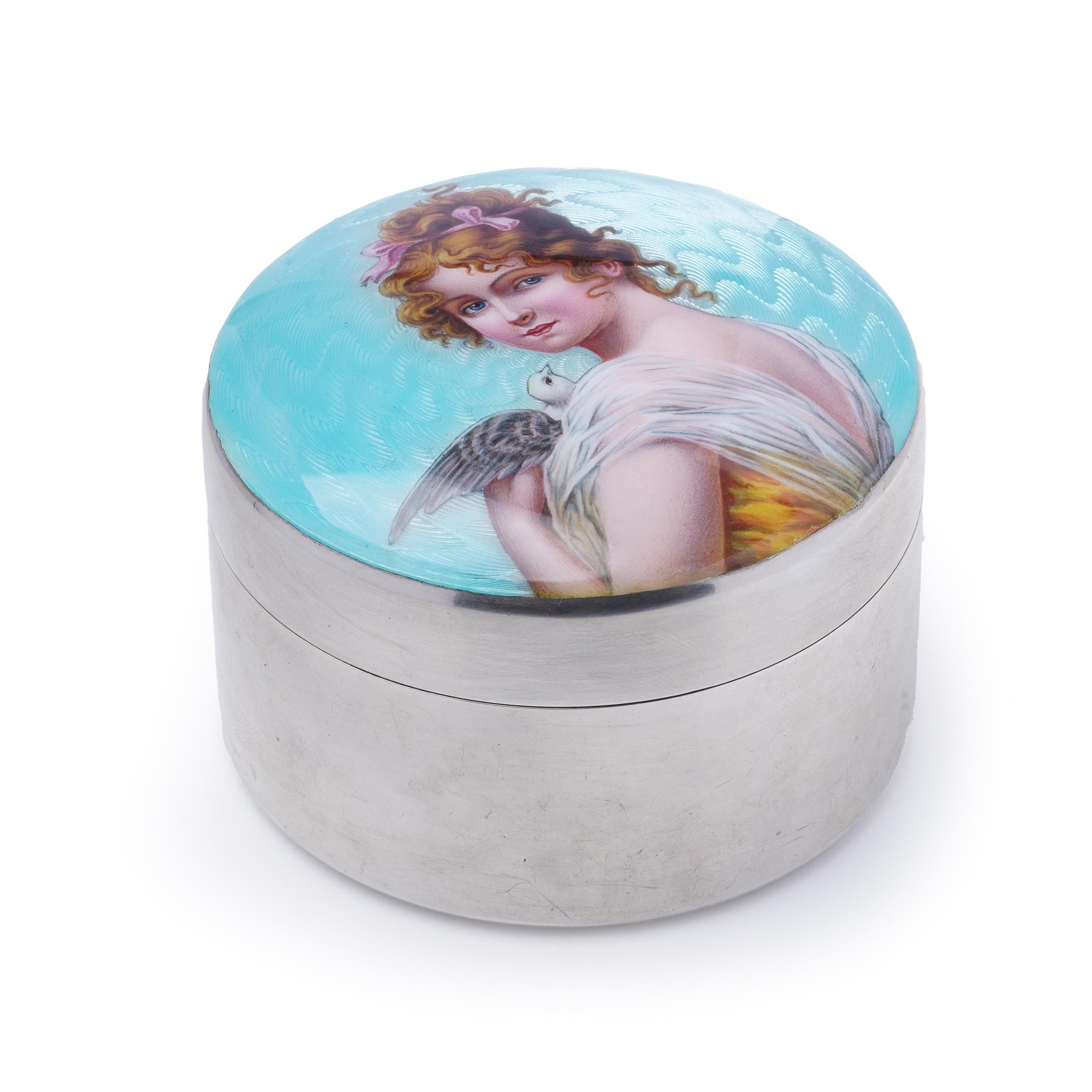 Argent Heinrich Levinger Art Nouveau Silver and Enamel Lady Portrait Box, 1900 en vente