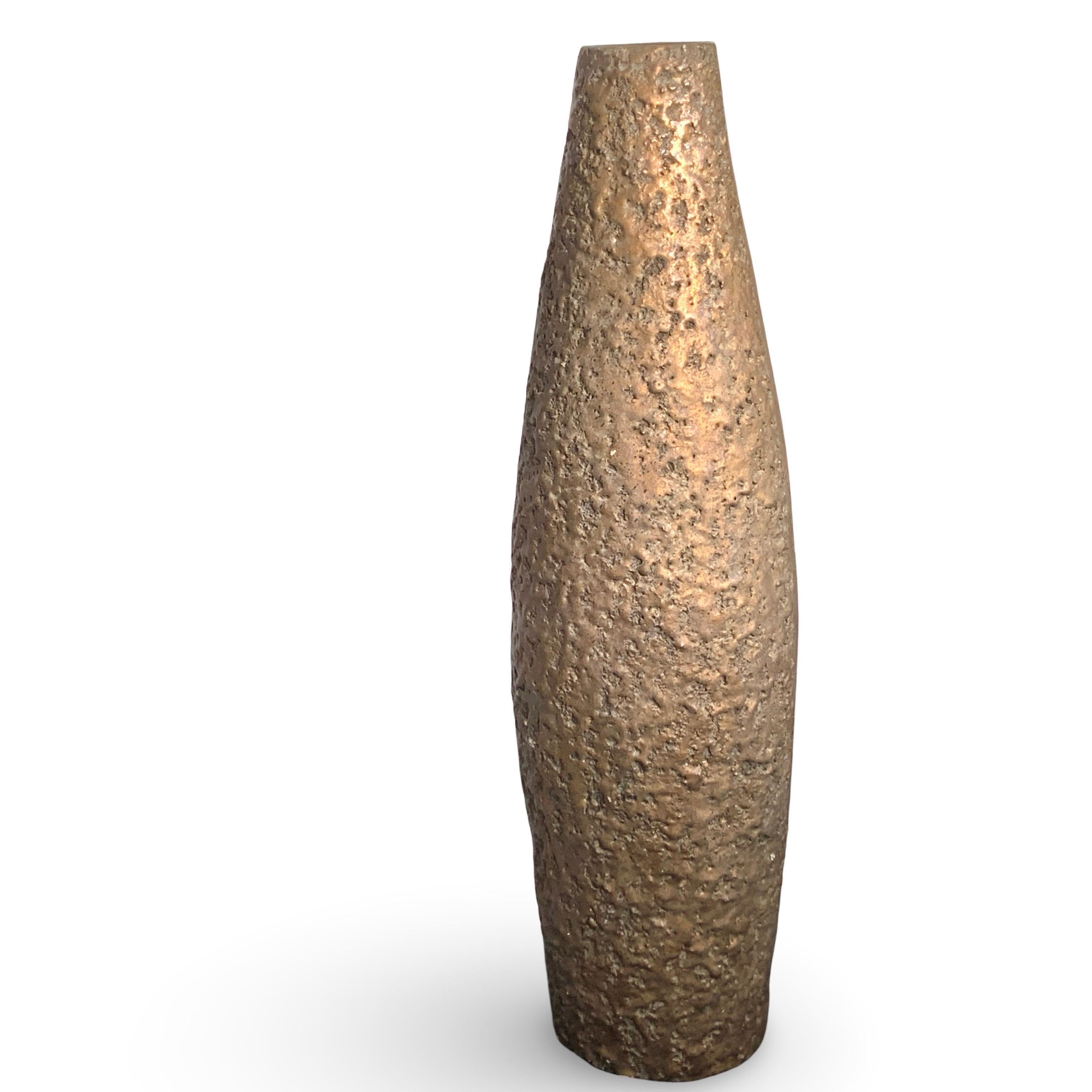 Heinrich Meister Mid Century Orig Large Tower Brutalist Vase, Schweiz (Schweizerisch) im Angebot