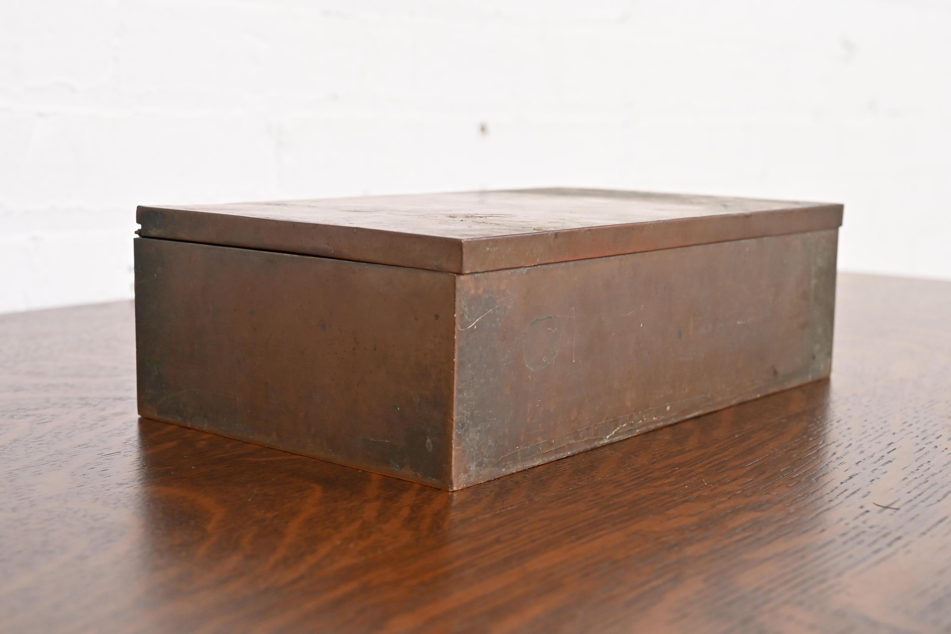 Caja para puros de bronce Heintz Arts & Crafts Artes y manualidades en venta