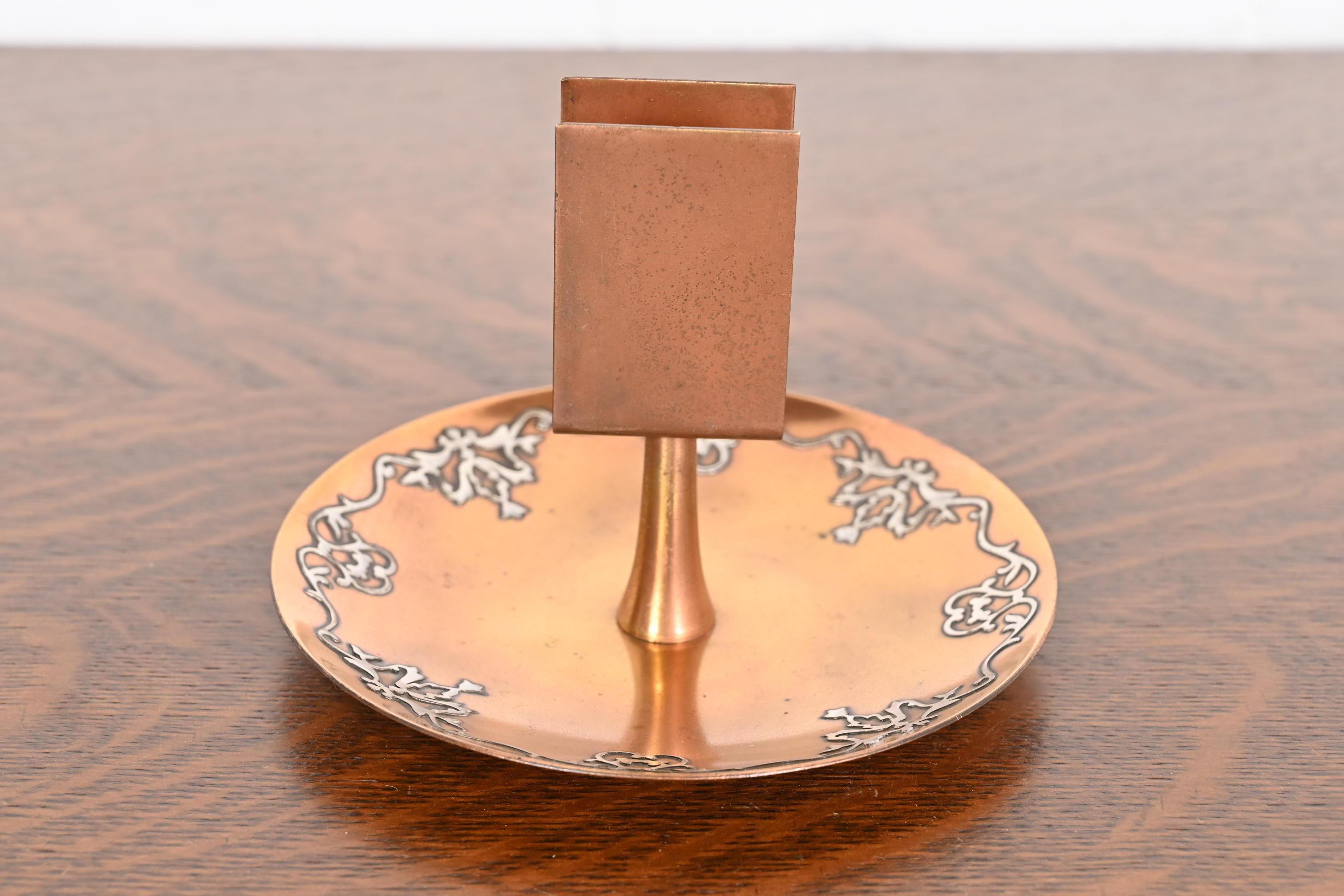 Cenicero Heintz Arts & Crafts de plata de ley sobre bronce con caja para cerillas en Bueno estado para la venta en South Bend, IN