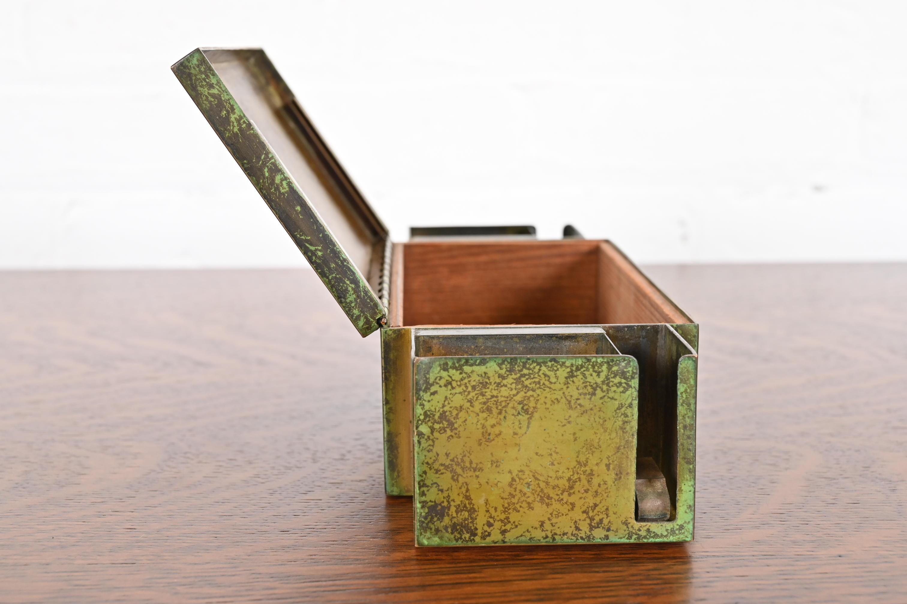 Caja para puros o humidor Heintz Arts & Crafts de plata de ley sobre bronce en venta 2