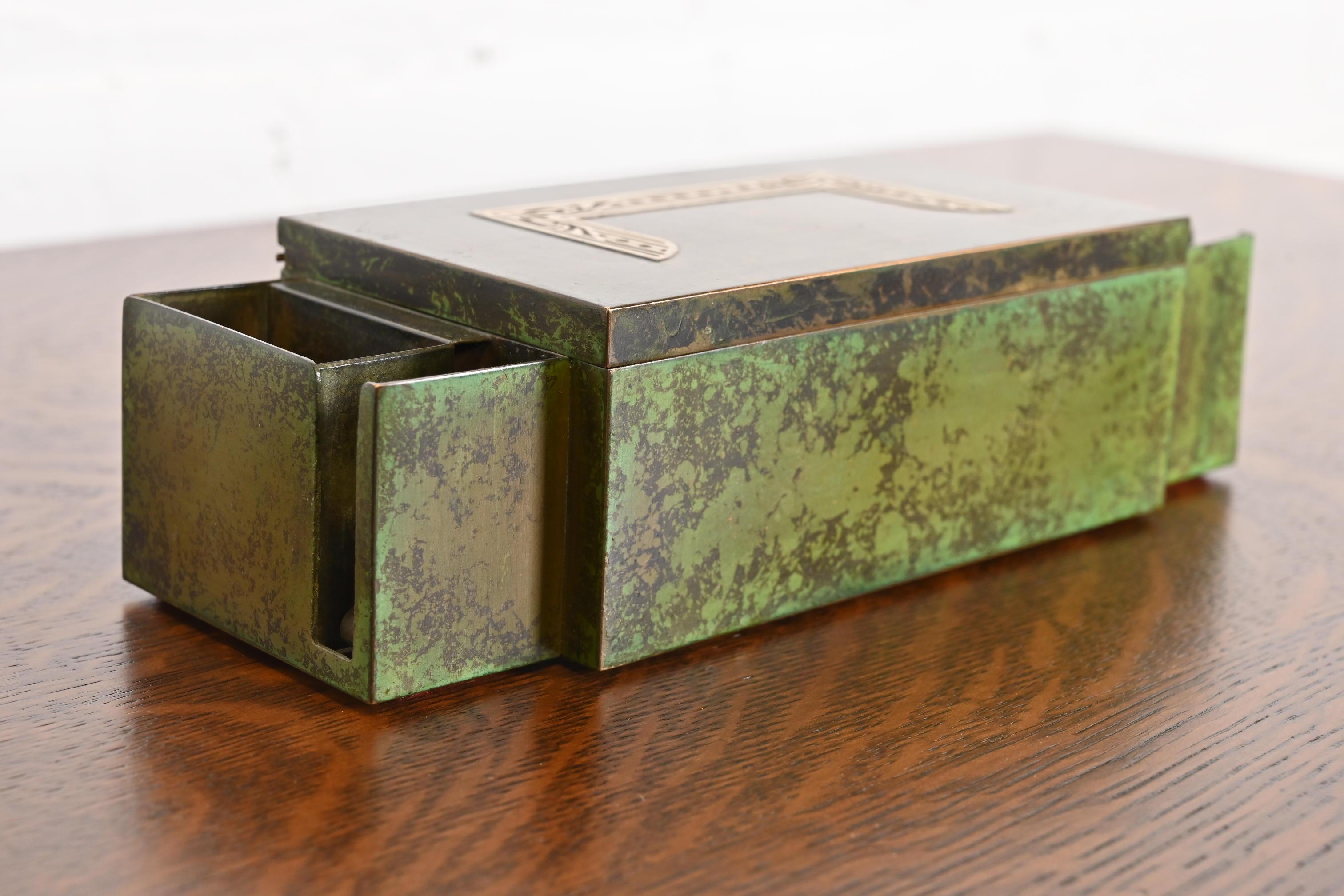 Caja para puros o humidor Heintz Arts & Crafts de plata de ley sobre bronce en Bueno estado para la venta en South Bend, IN