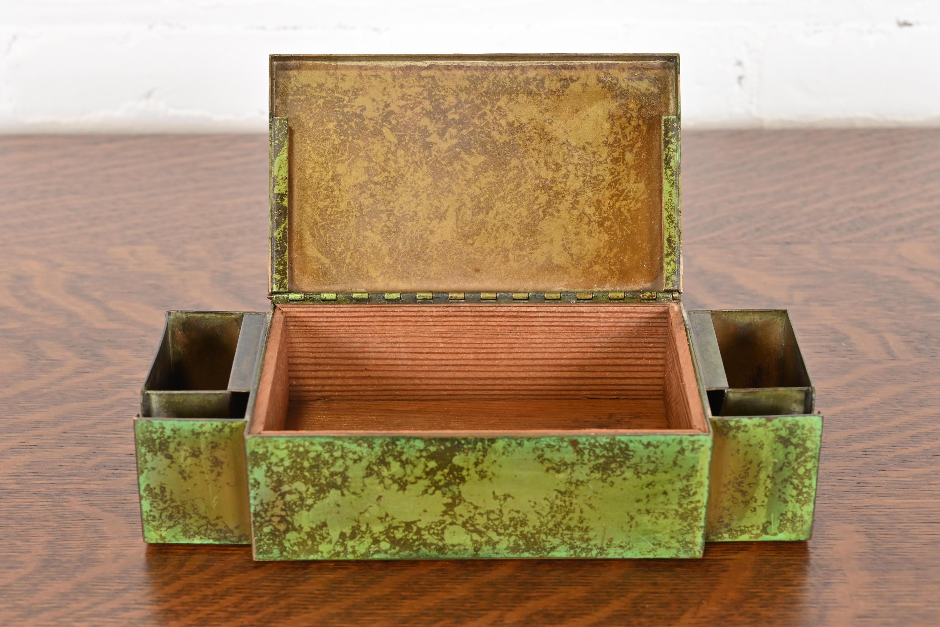 Caja para puros o humidor Heintz Arts & Crafts de plata de ley sobre bronce en venta 1
