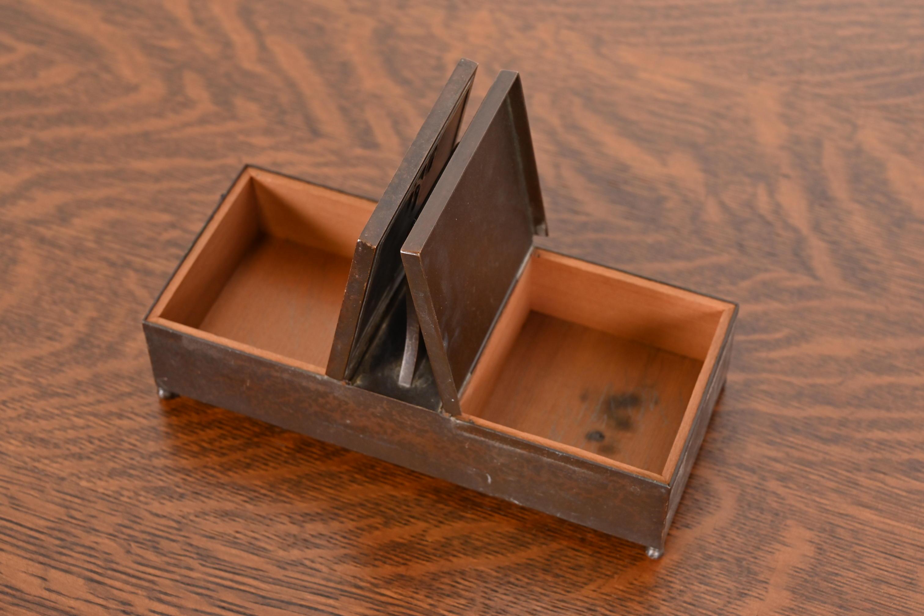 Caja para cigarrillos o humidificador doble Heintz Arts & Crafts de plata de ley sobre bronce en venta 2