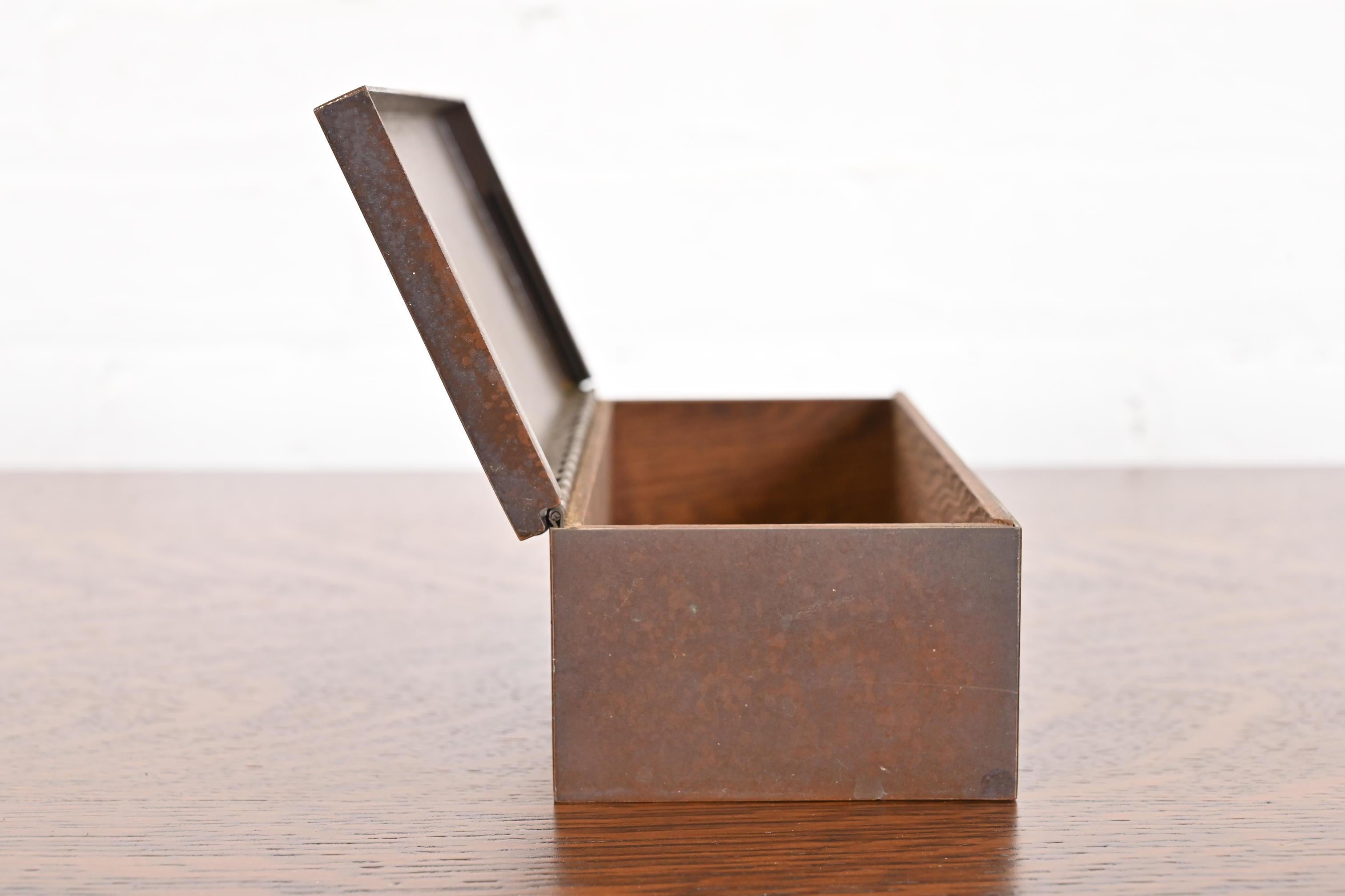 Caja para puros o humidor Heintz Arts & Crafts de plata de ley sobre bronce en venta 3