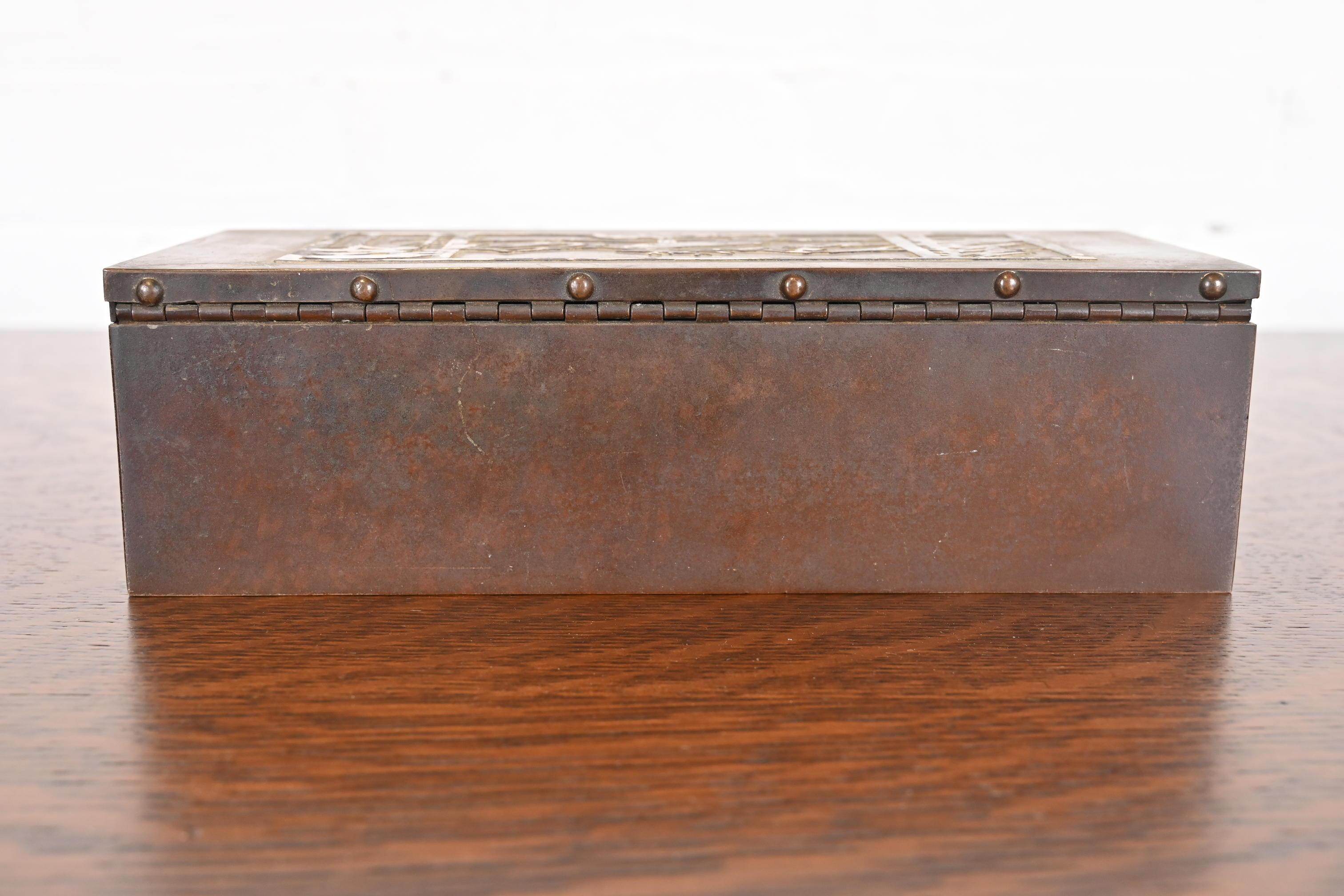 Caja para puros o humidor Heintz Arts & Crafts de plata de ley sobre bronce en venta 5