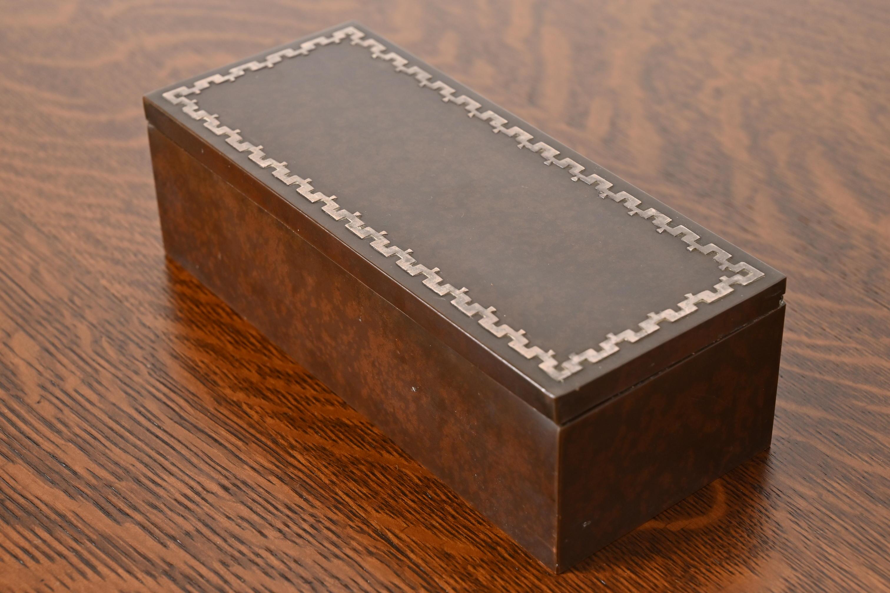 Heintz Arts & Crafts Humidor- oder Zigarrenschachtel aus Sterlingsilber auf Bronze (amerikanisch) im Angebot